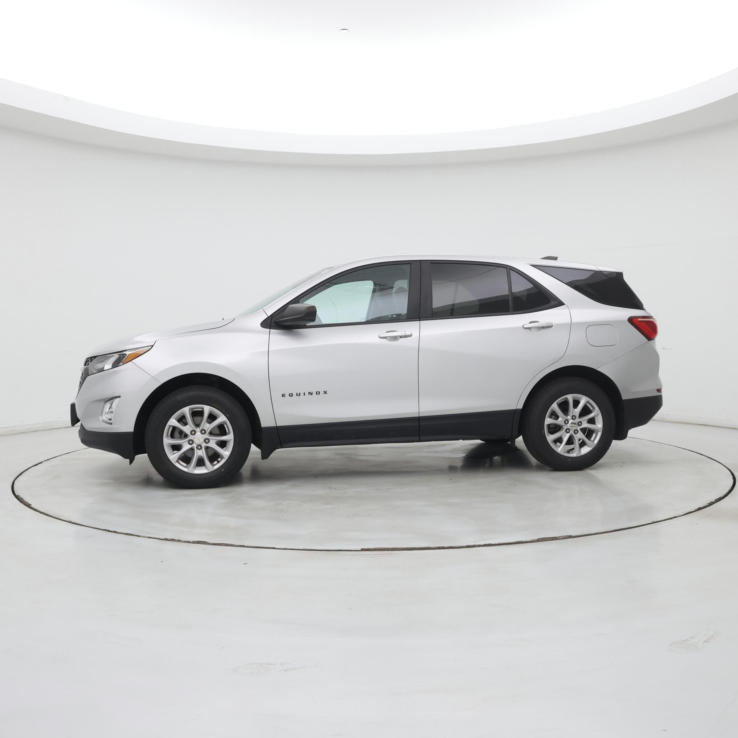 Thumbnail: 2021 Chevrolet Equinox - 3