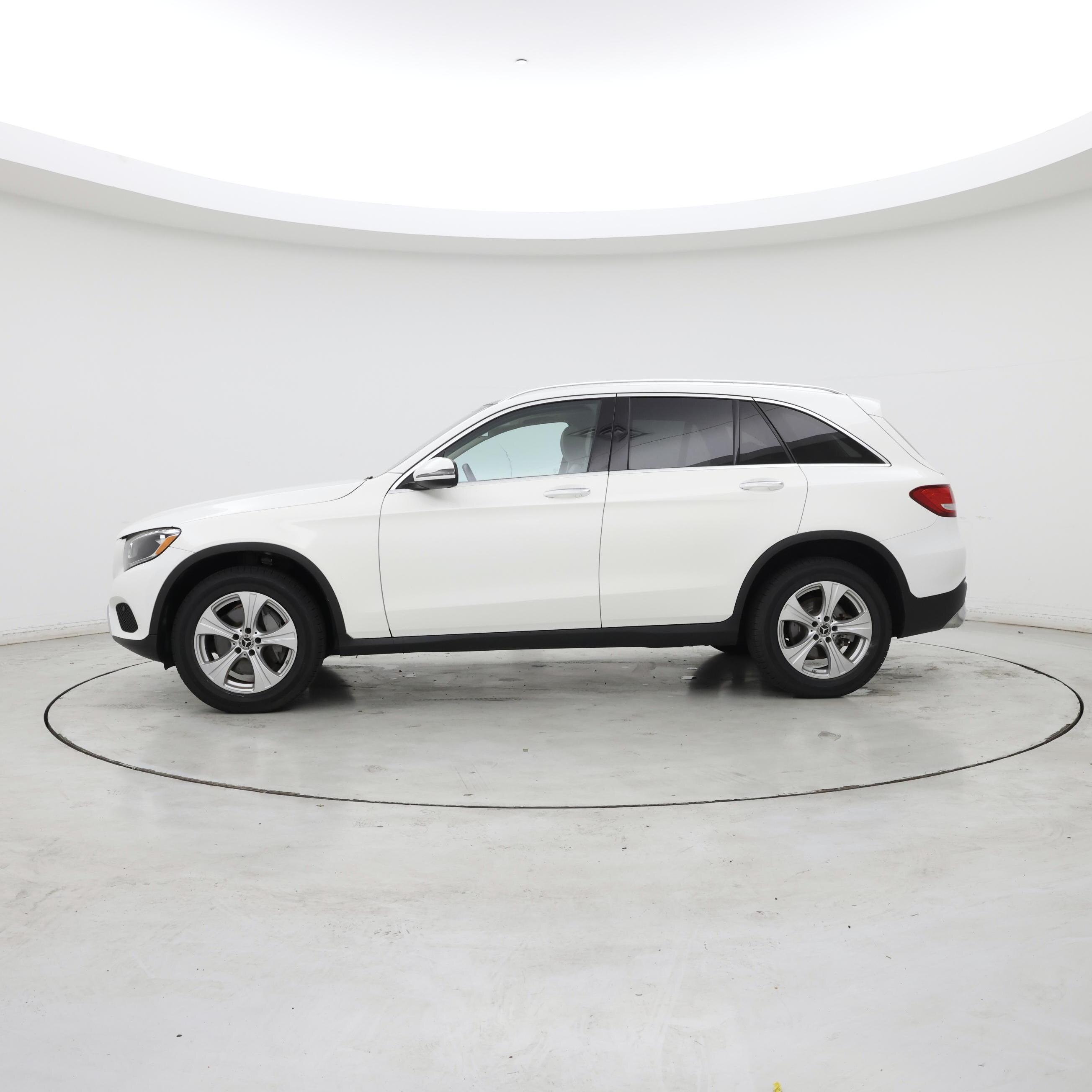 Thumbnail: 2018 Mercedes-Benz GLC - 3