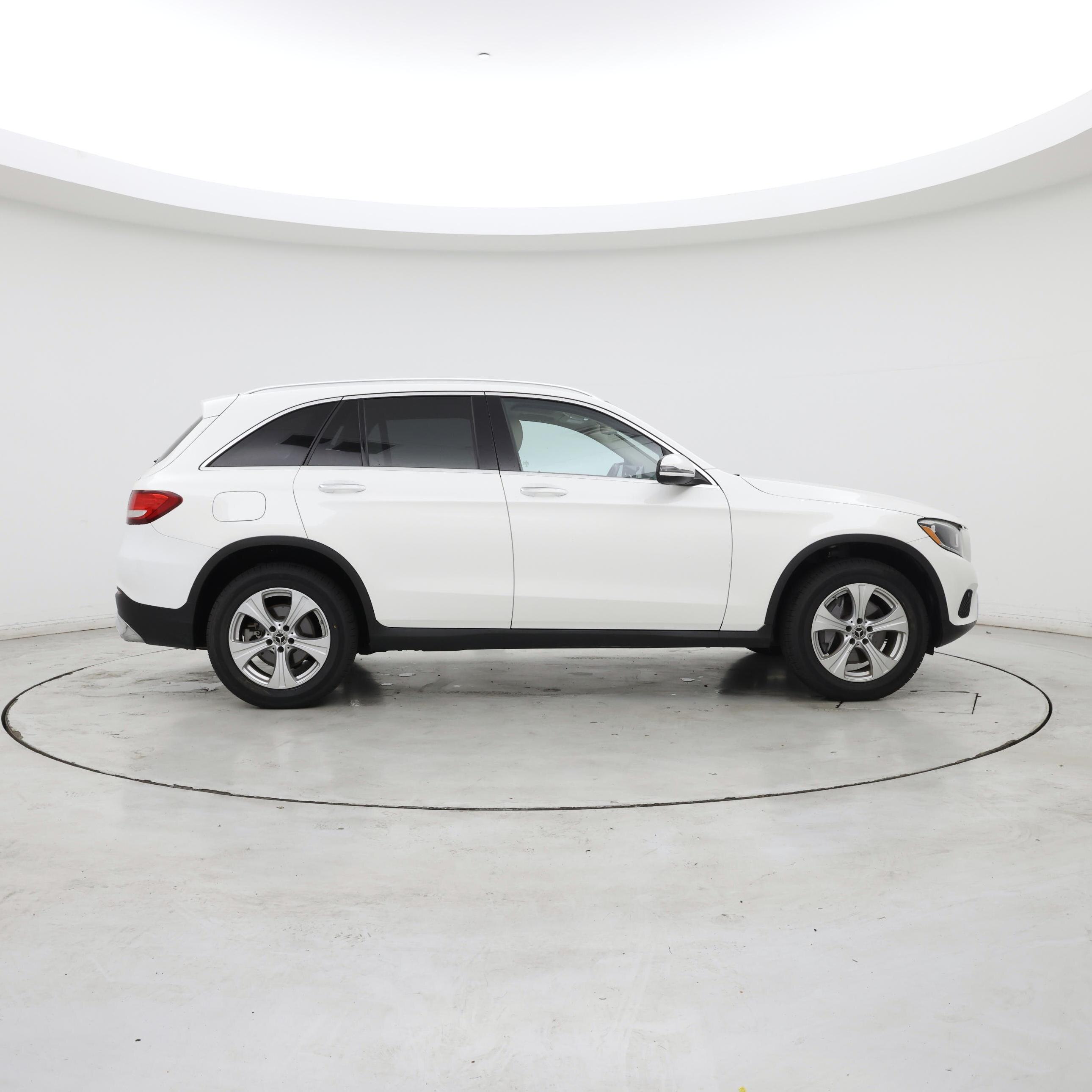 Thumbnail: 2018 Mercedes-Benz GLC - 7