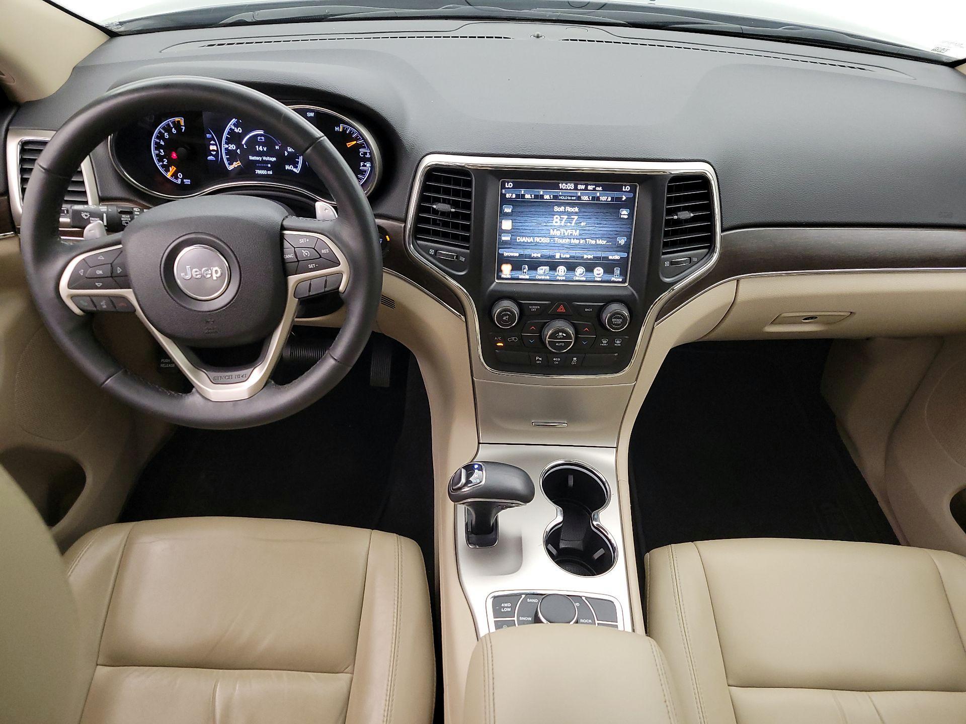 Thumbnail: 2015 Jeep Grand Cherokee - 9
