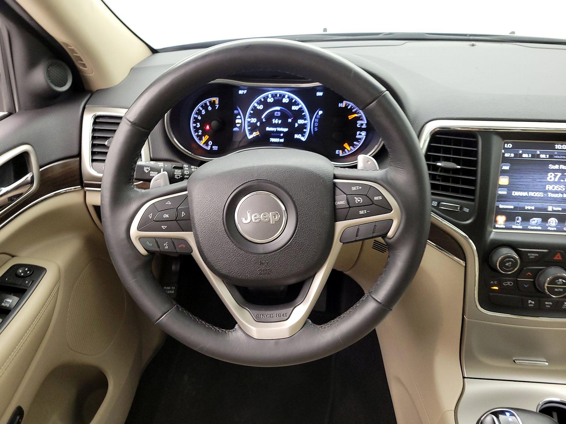 Thumbnail: 2015 Jeep Grand Cherokee - 10