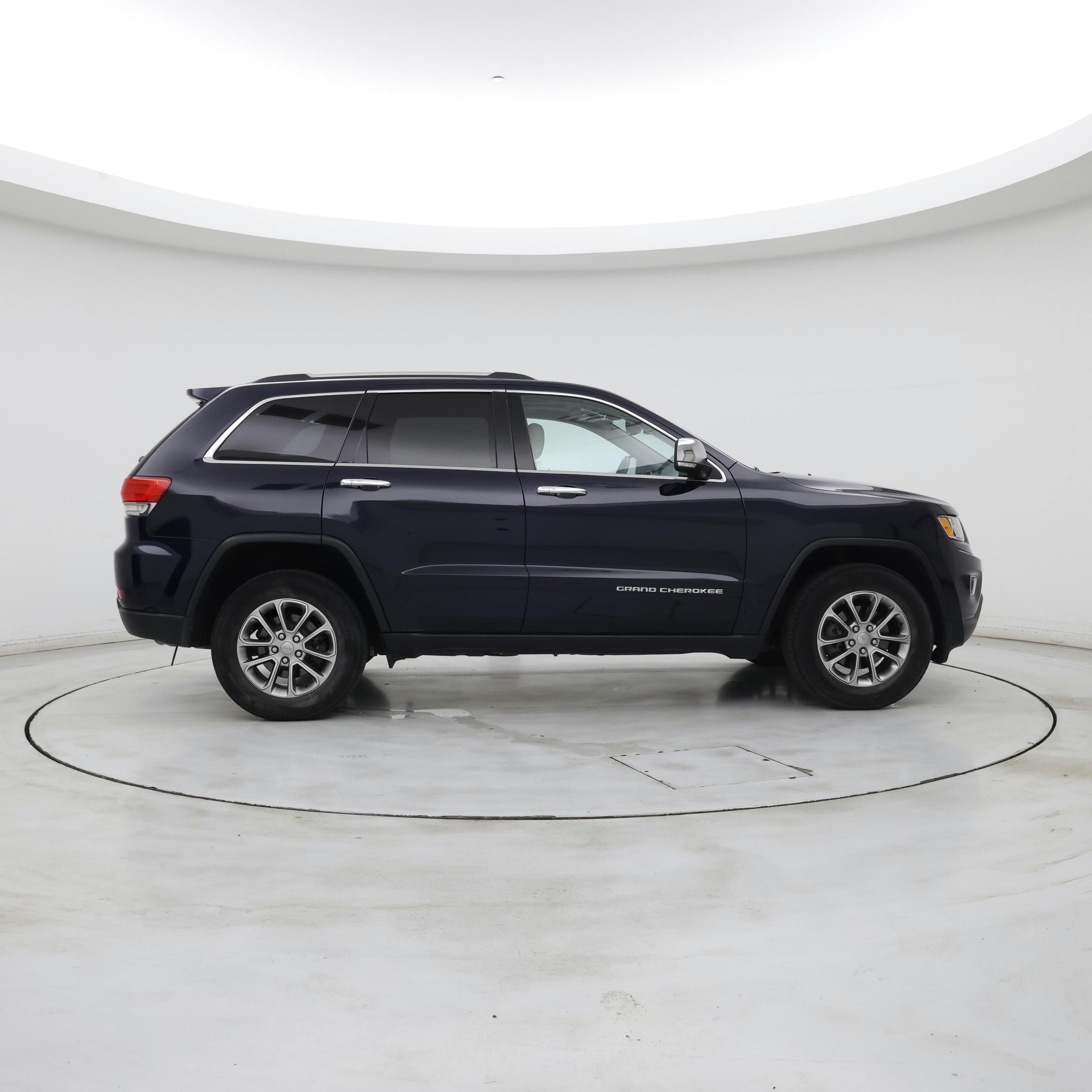 Thumbnail: 2015 Jeep Grand Cherokee - 7