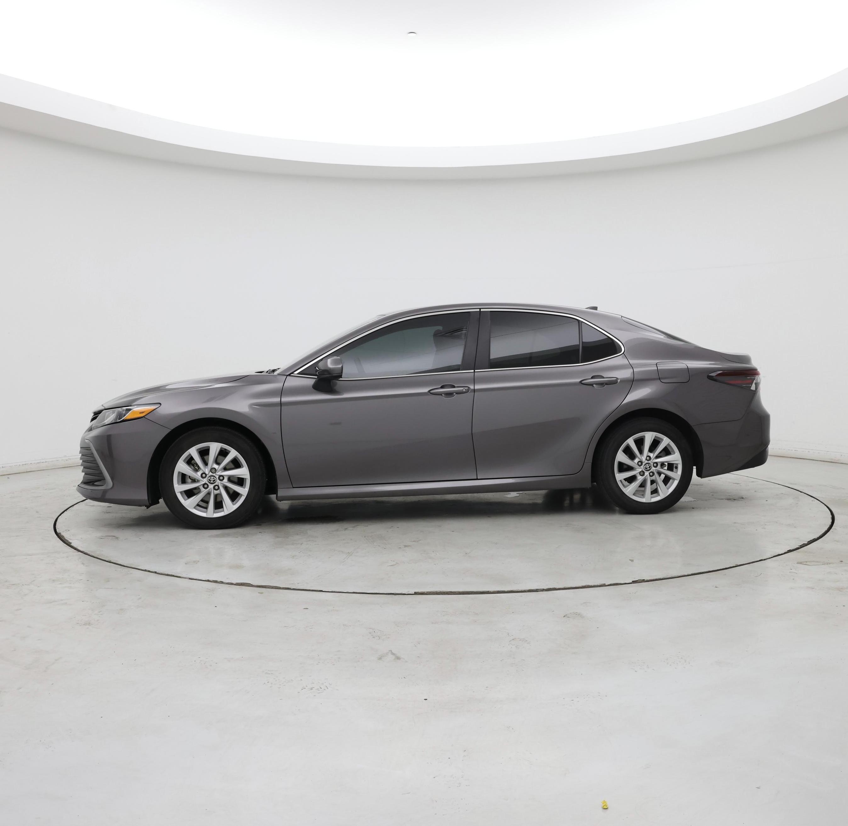 Thumbnail: 2022 Toyota Camry - 3