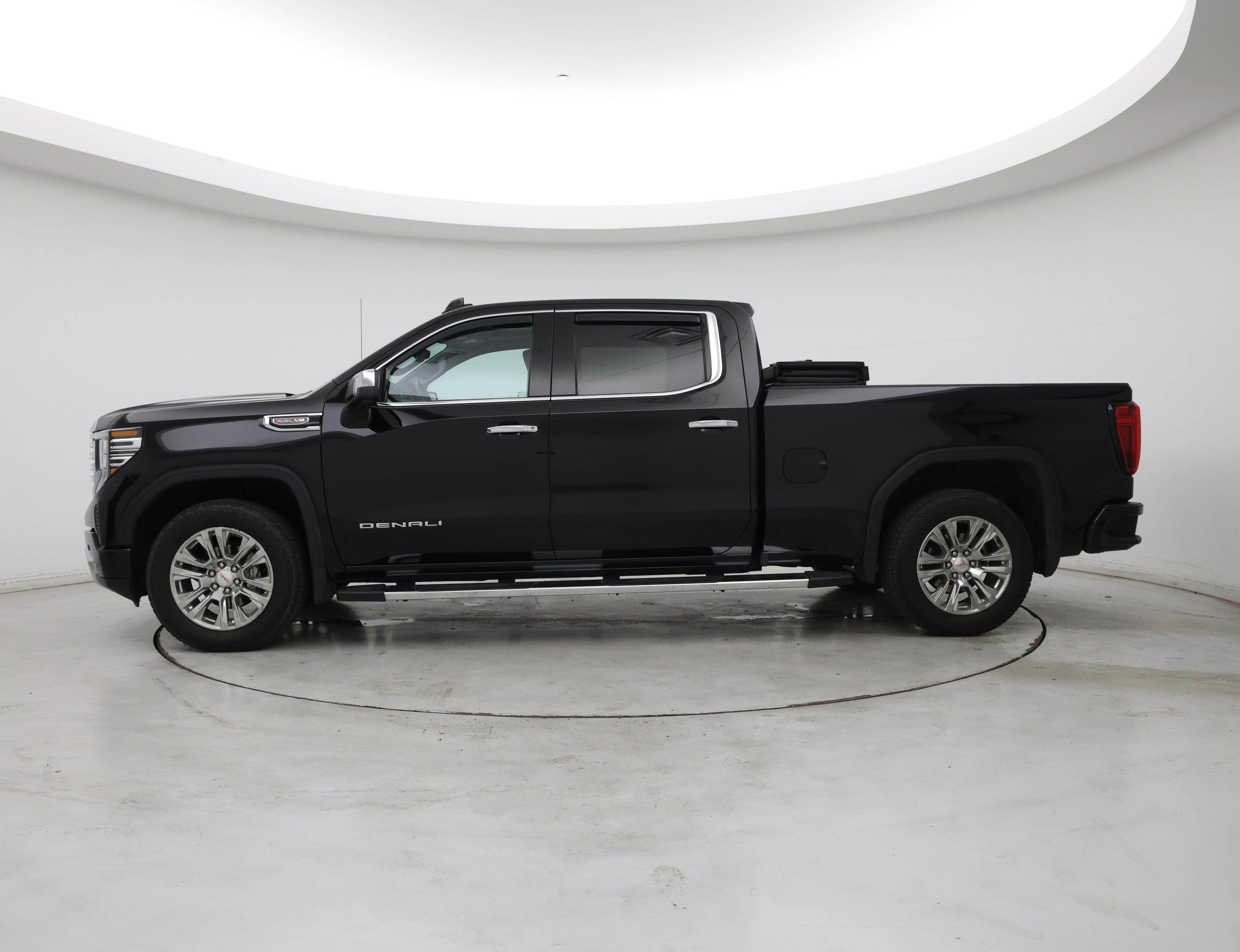 Thumbnail: 2023 GMC Sierra 1500 - 3