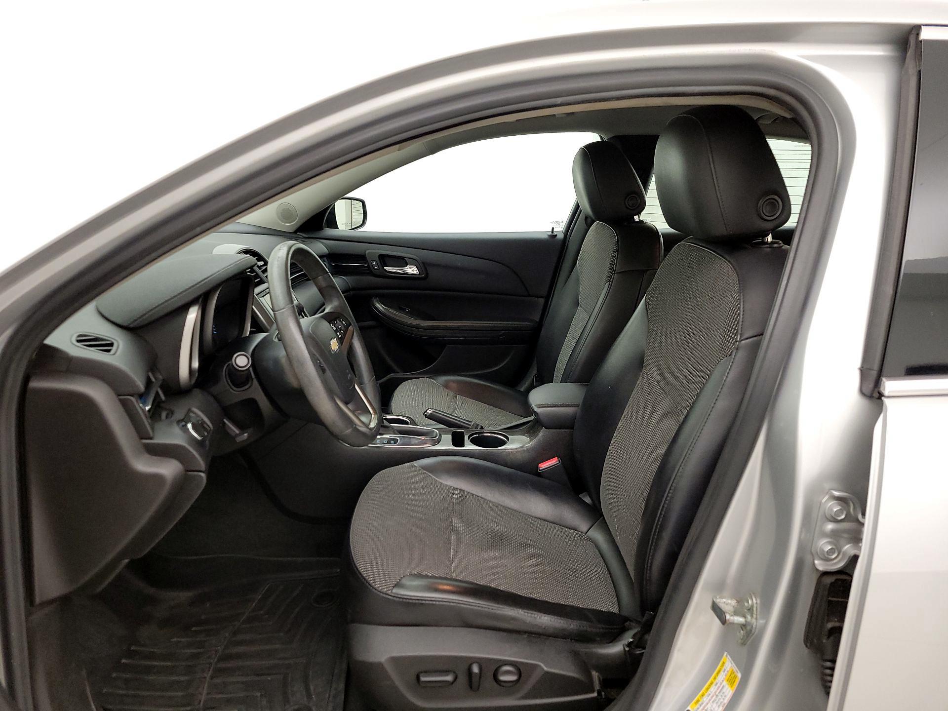 Thumbnail: 2015 Chevrolet Malibu - 11