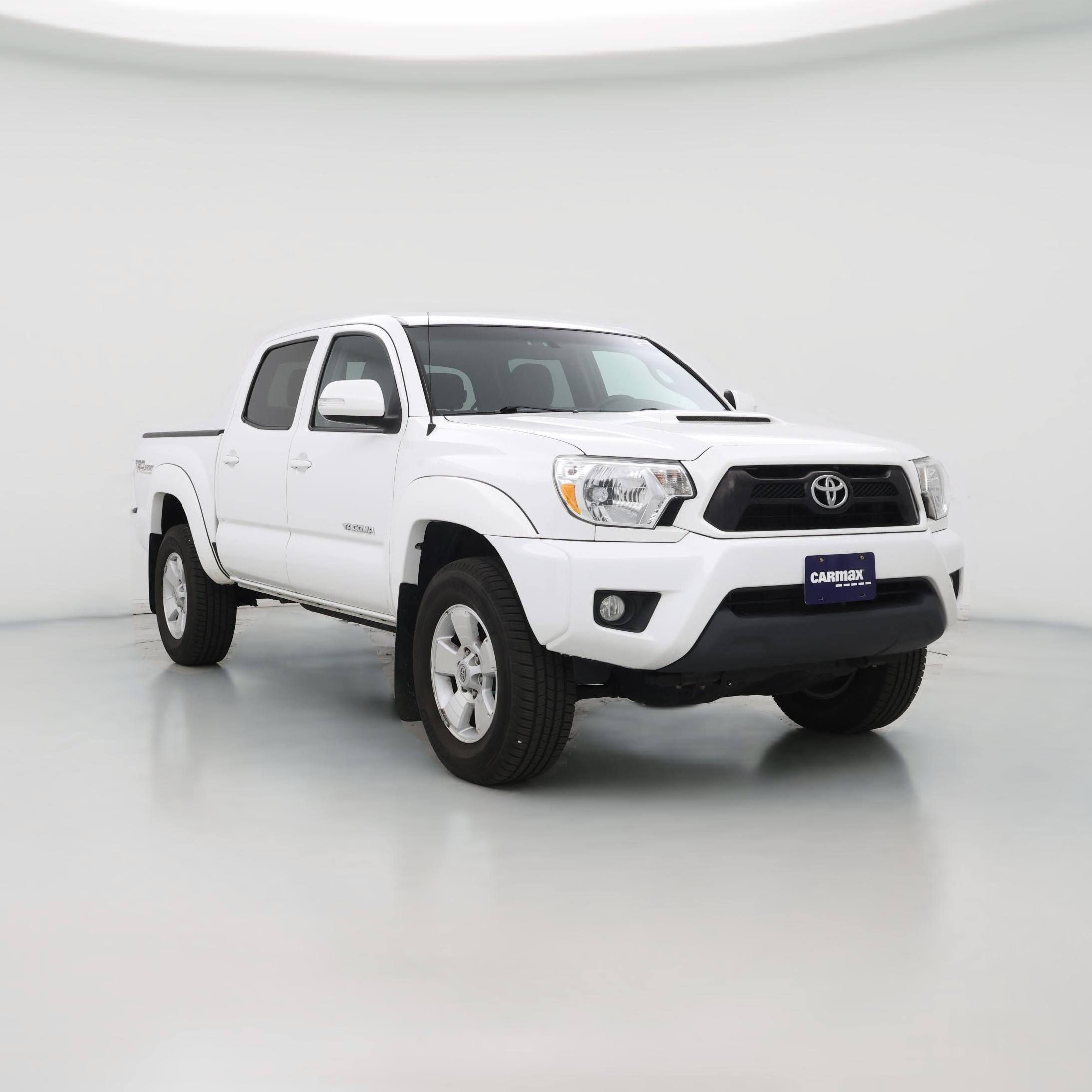 Thumbnail: 2015 Toyota Tacoma - 1