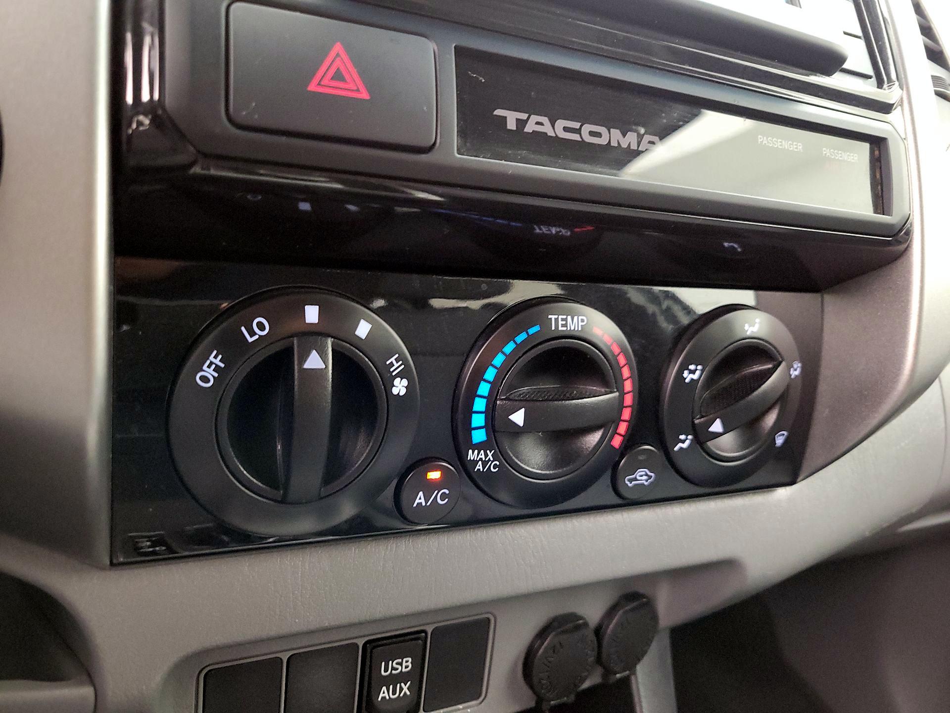 Thumbnail: 2015 Toyota Tacoma - 16