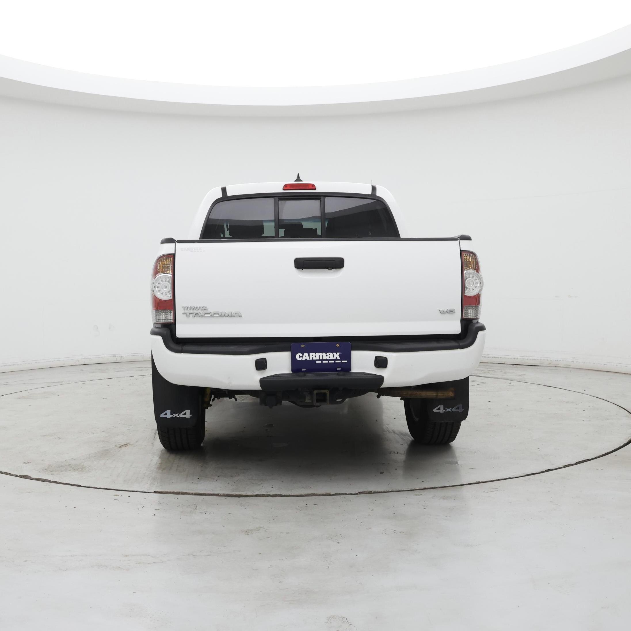 Thumbnail: 2015 Toyota Tacoma - 6