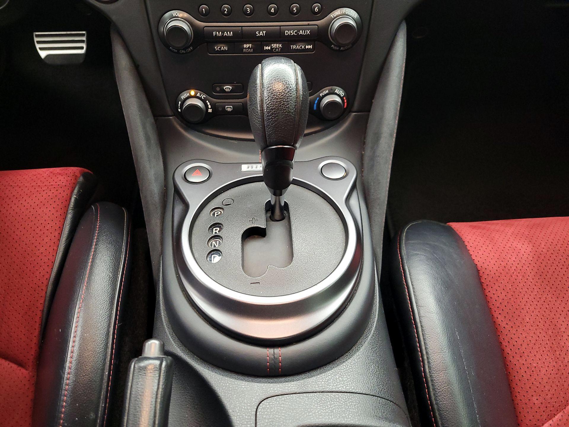 Thumbnail: 2016 Nissan Z - 18