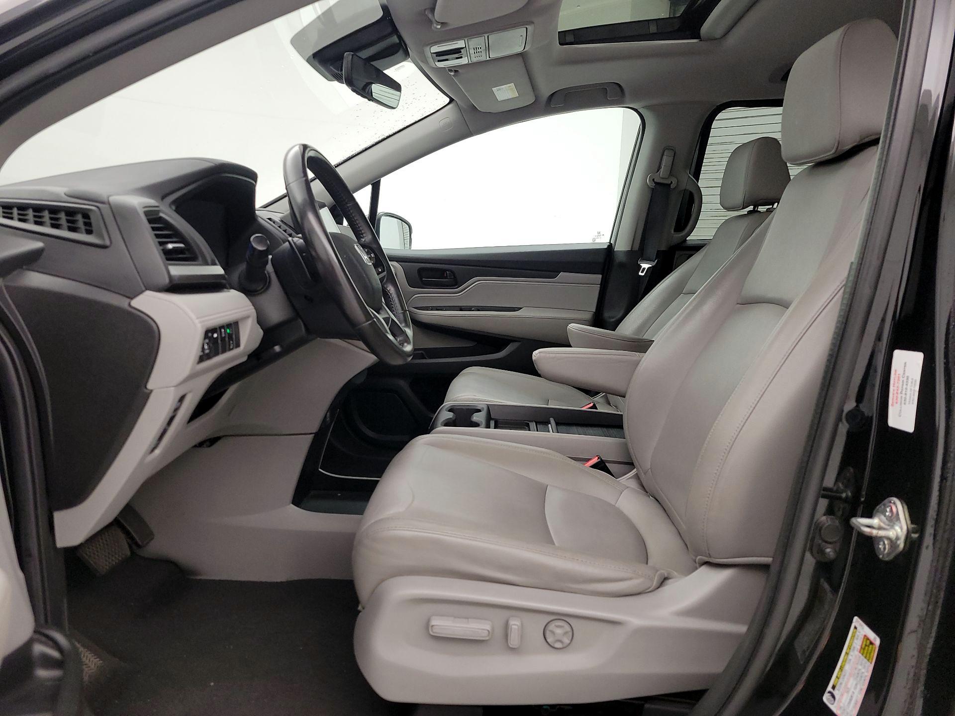 Thumbnail: 2018 Honda Odyssey - 11