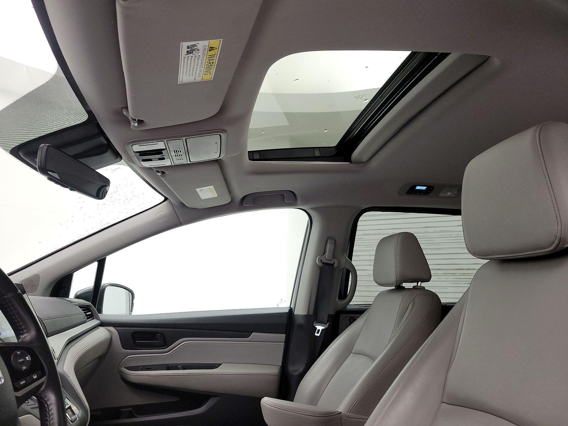 Thumbnail: 2018 Honda Odyssey - 19