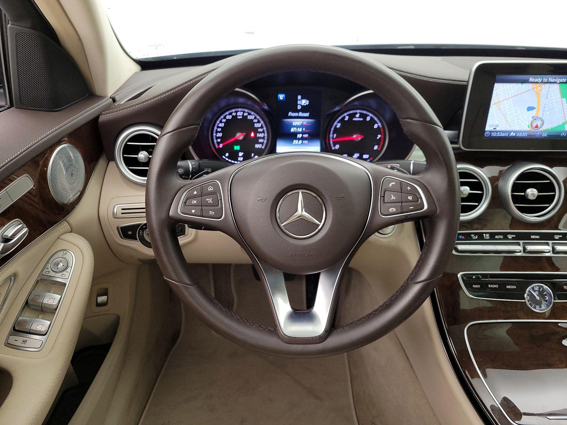 Thumbnail: 2015 Mercedes-Benz C-Class - 10