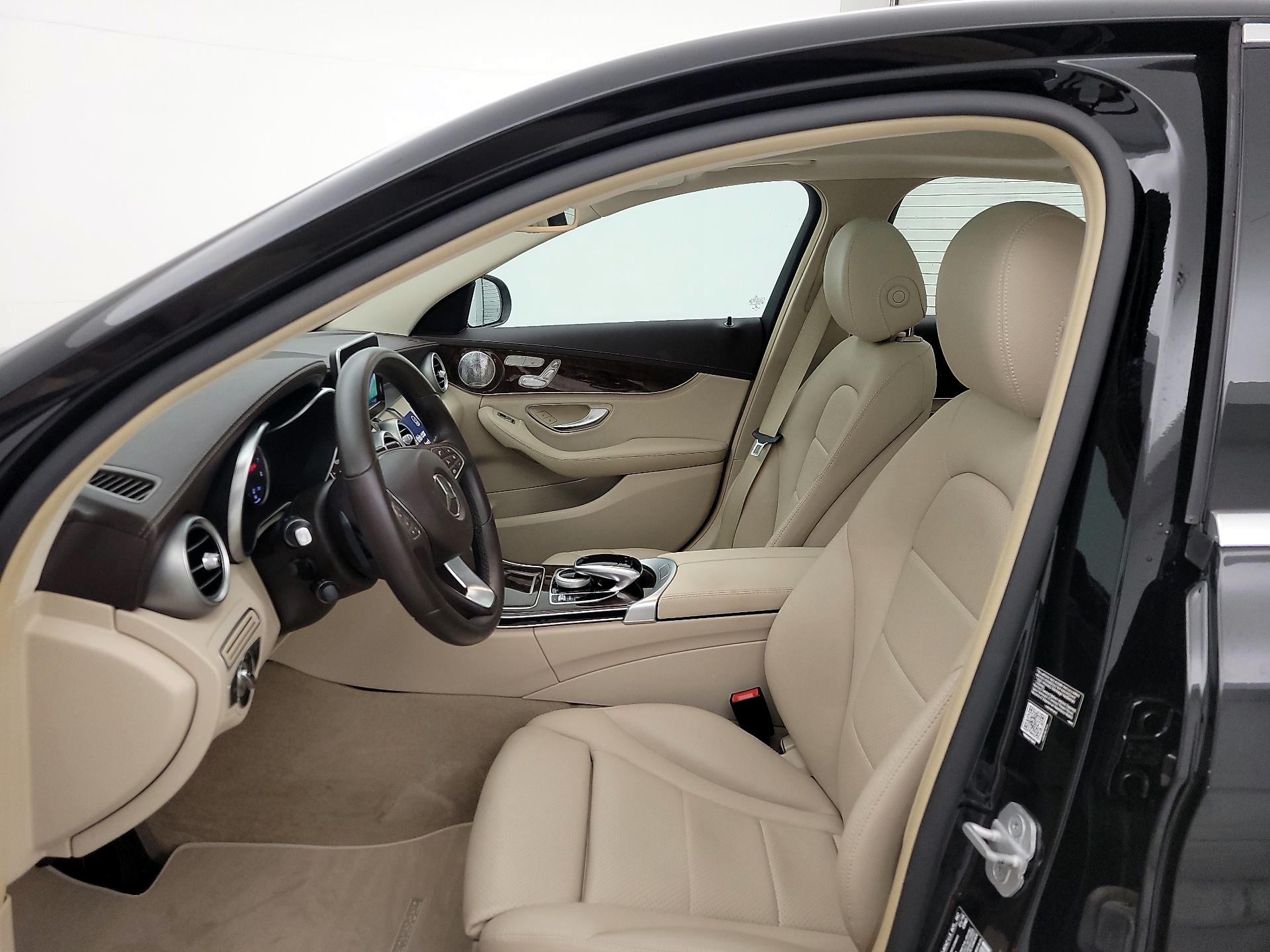 Thumbnail: 2015 Mercedes-Benz C-Class - 11