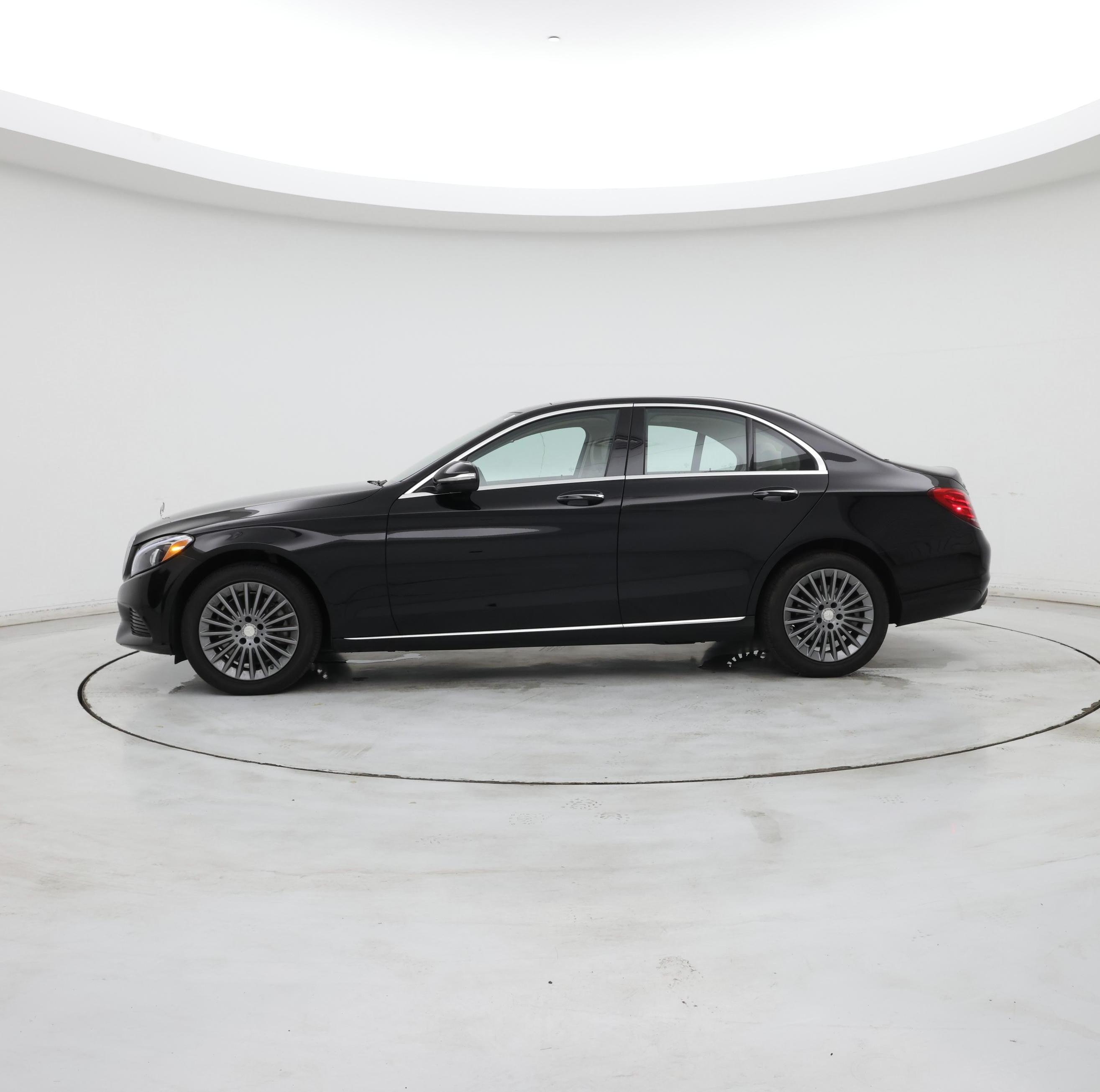 Thumbnail: 2015 Mercedes-Benz C-Class - 3