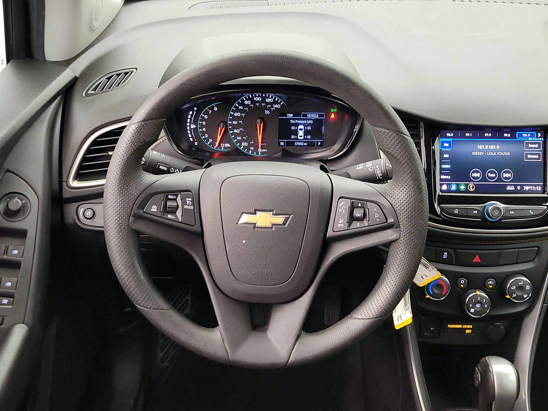 Thumbnail: 2020 Chevrolet Trax - 10