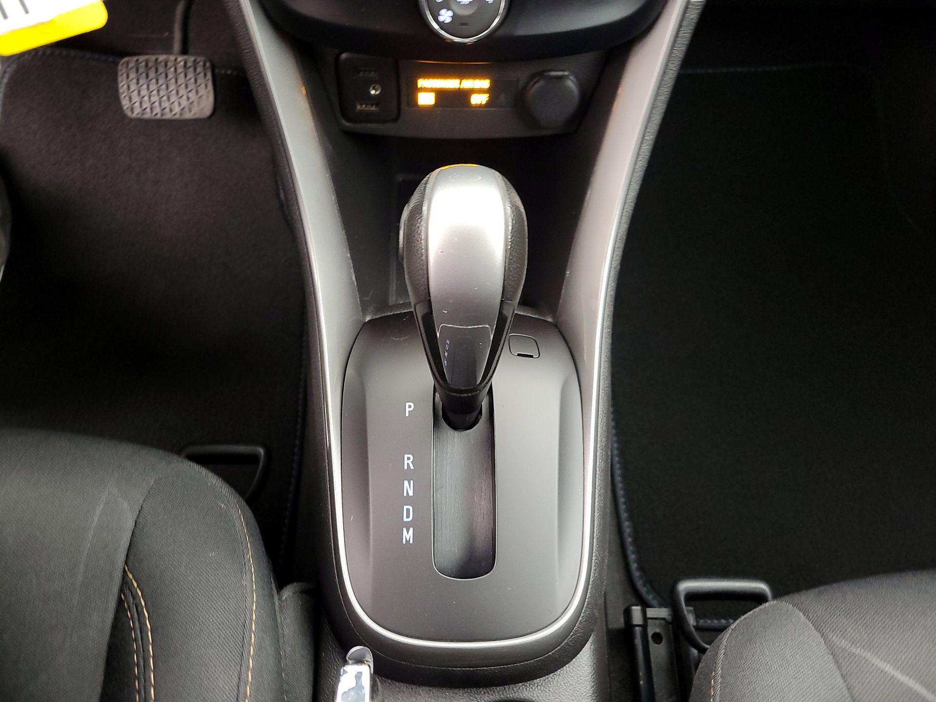 Thumbnail: 2020 Chevrolet Trax - 17