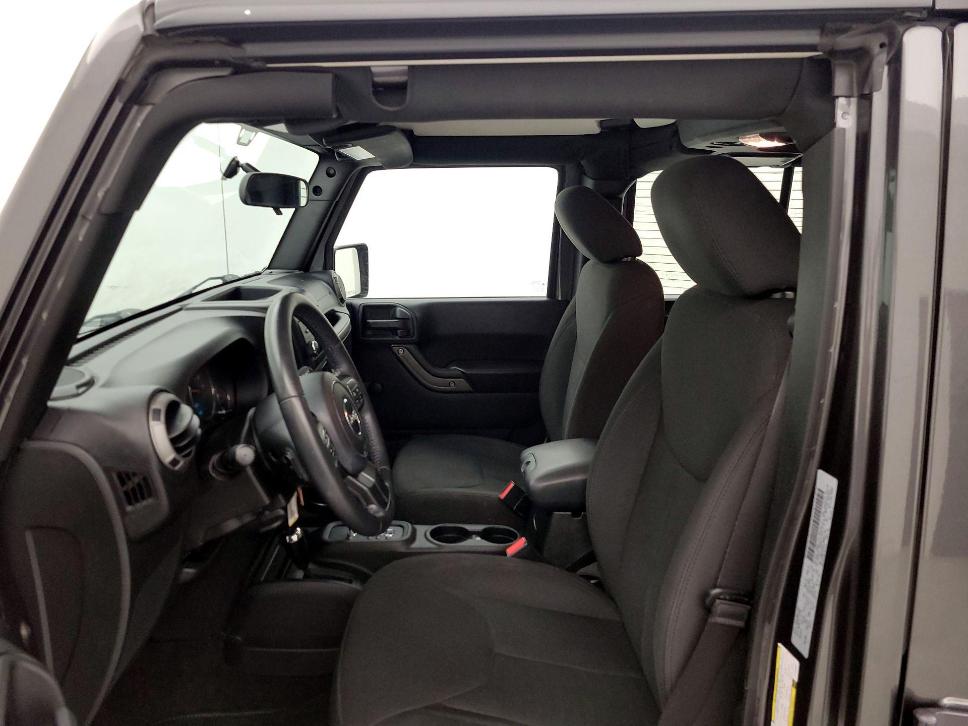 Thumbnail: 2017 Jeep Wrangler - 11