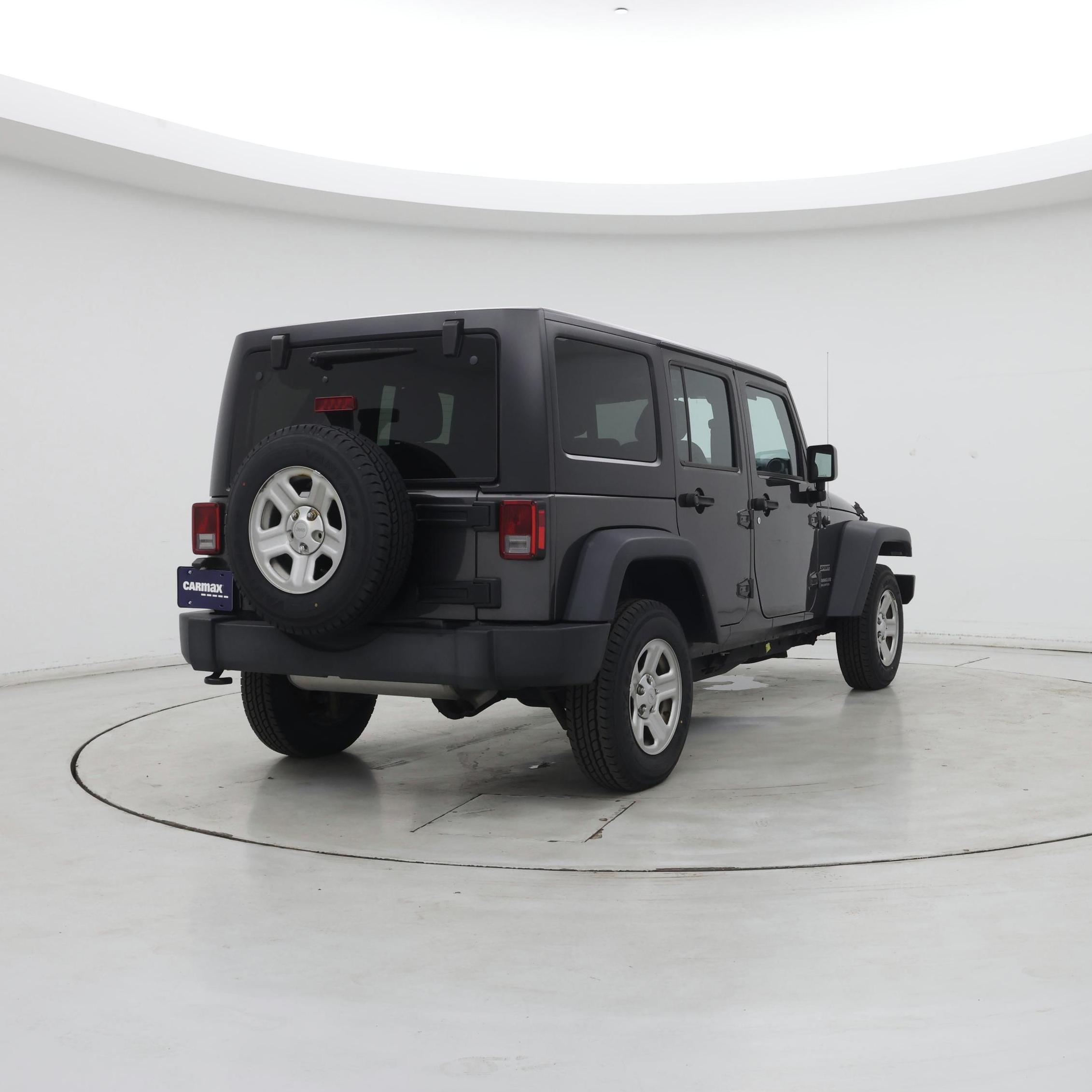 Thumbnail: 2017 Jeep Wrangler - 8