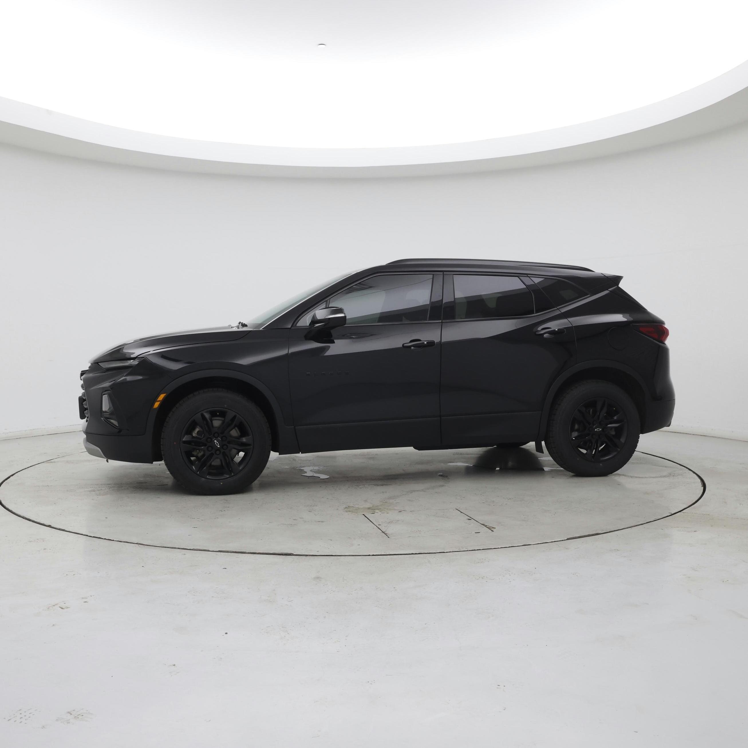 Thumbnail: 2022 Chevrolet Blazer - 3