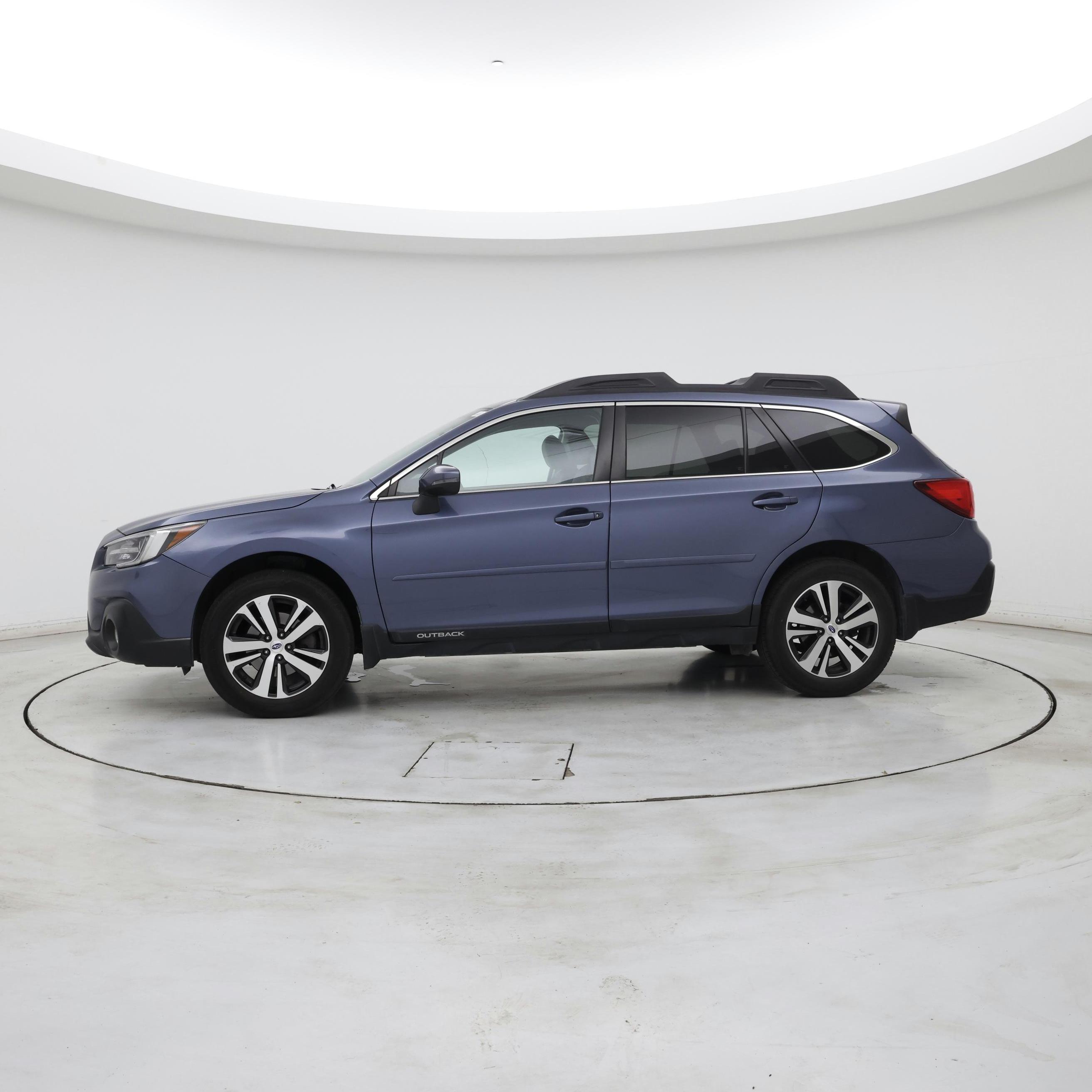 Thumbnail: 2018 Subaru Outback - 3