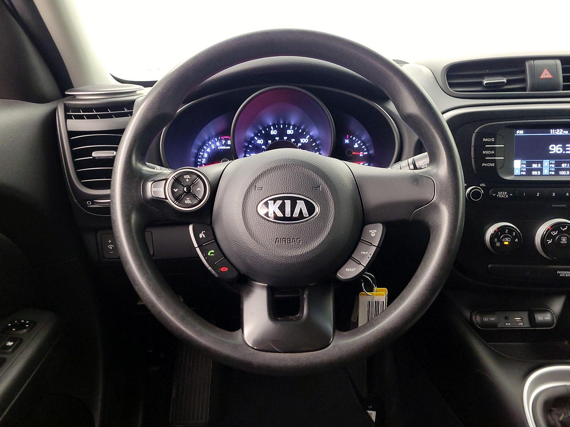 Thumbnail: 2017 Kia Soul - 10