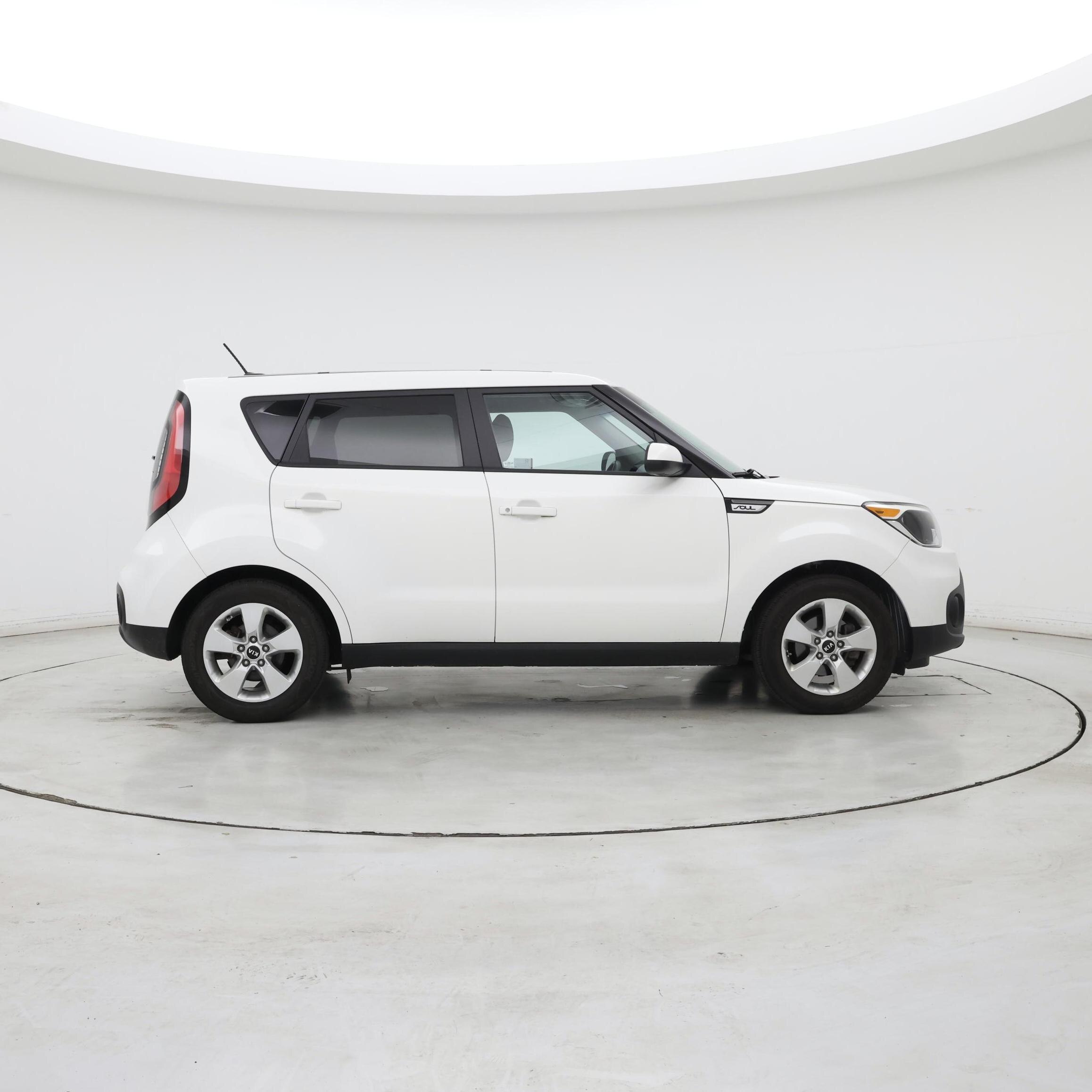 Thumbnail: 2017 Kia Soul - 7