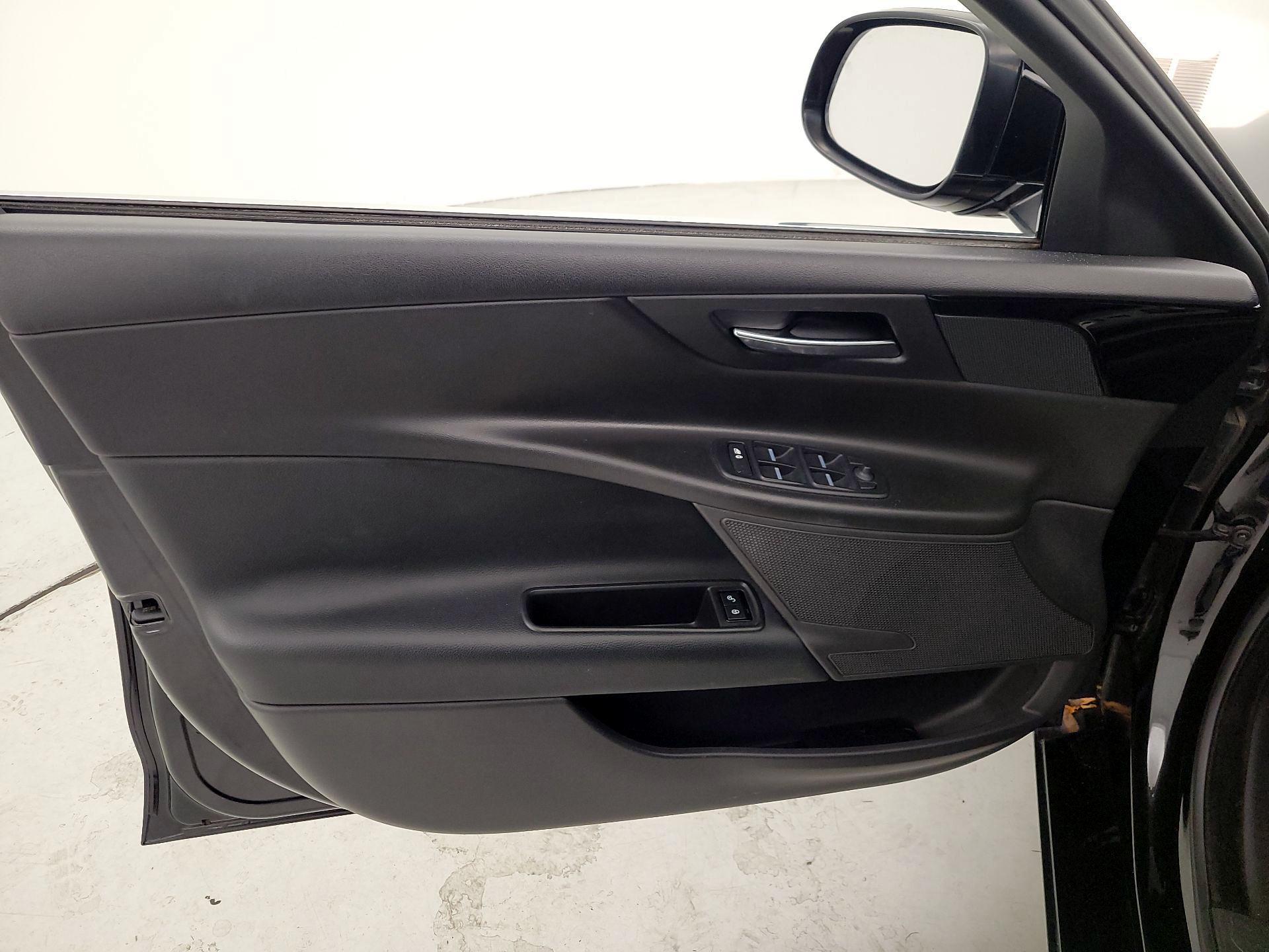 Thumbnail: 2019 Jaguar XE - 12