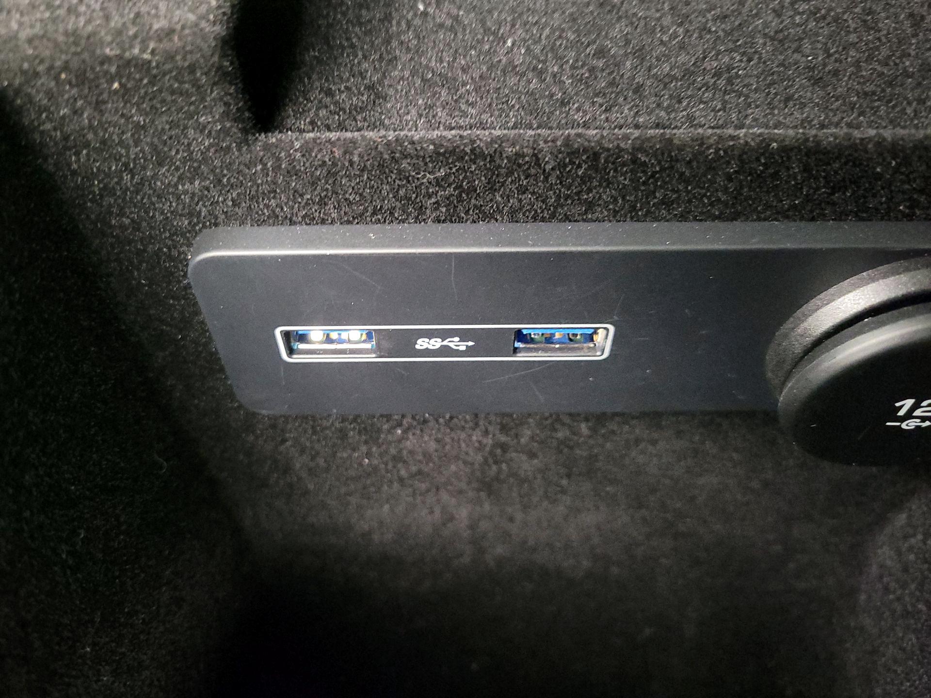 Thumbnail: 2019 Jaguar XE - 17