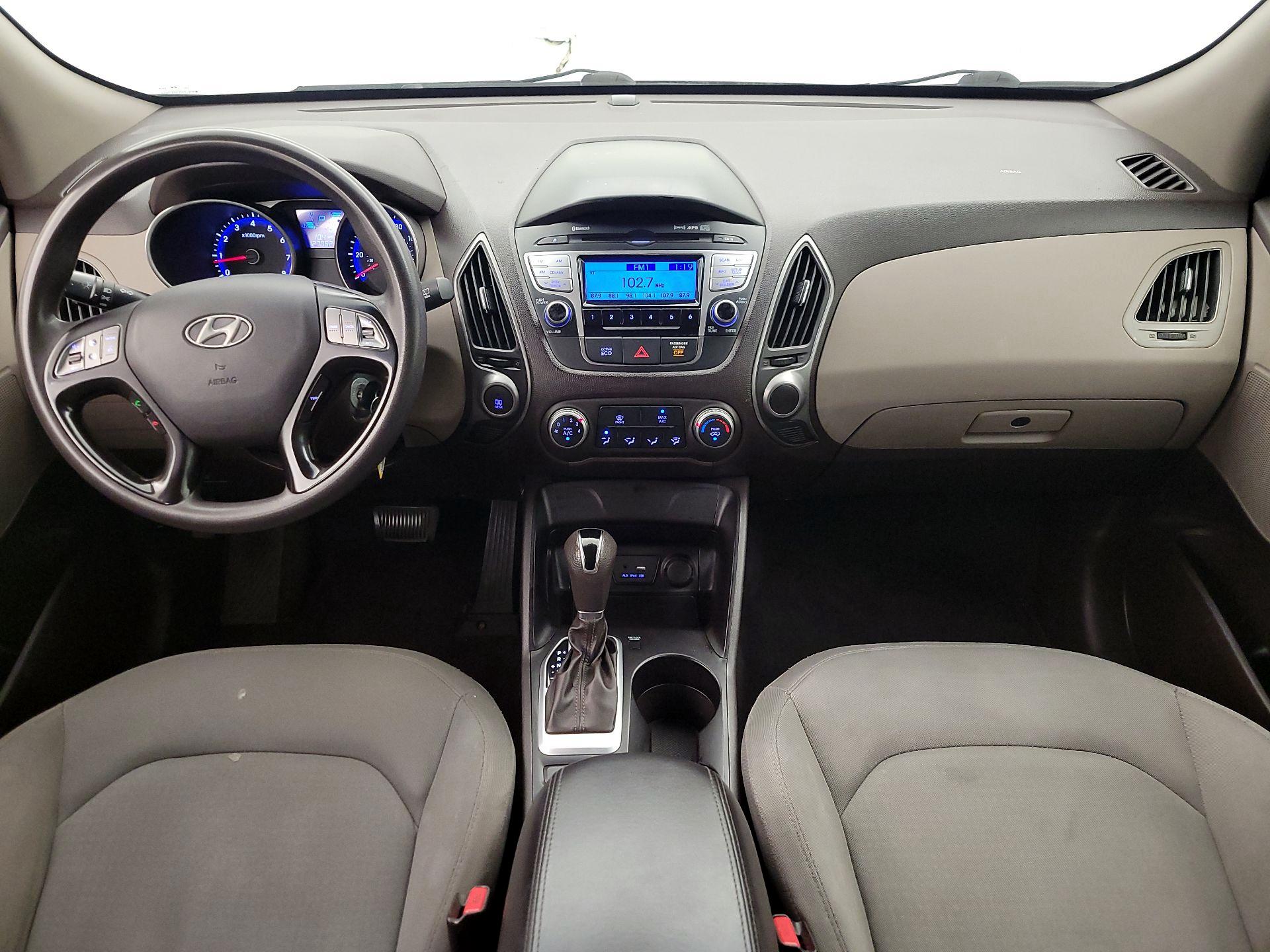Thumbnail: 2015 Hyundai Tucson - 9