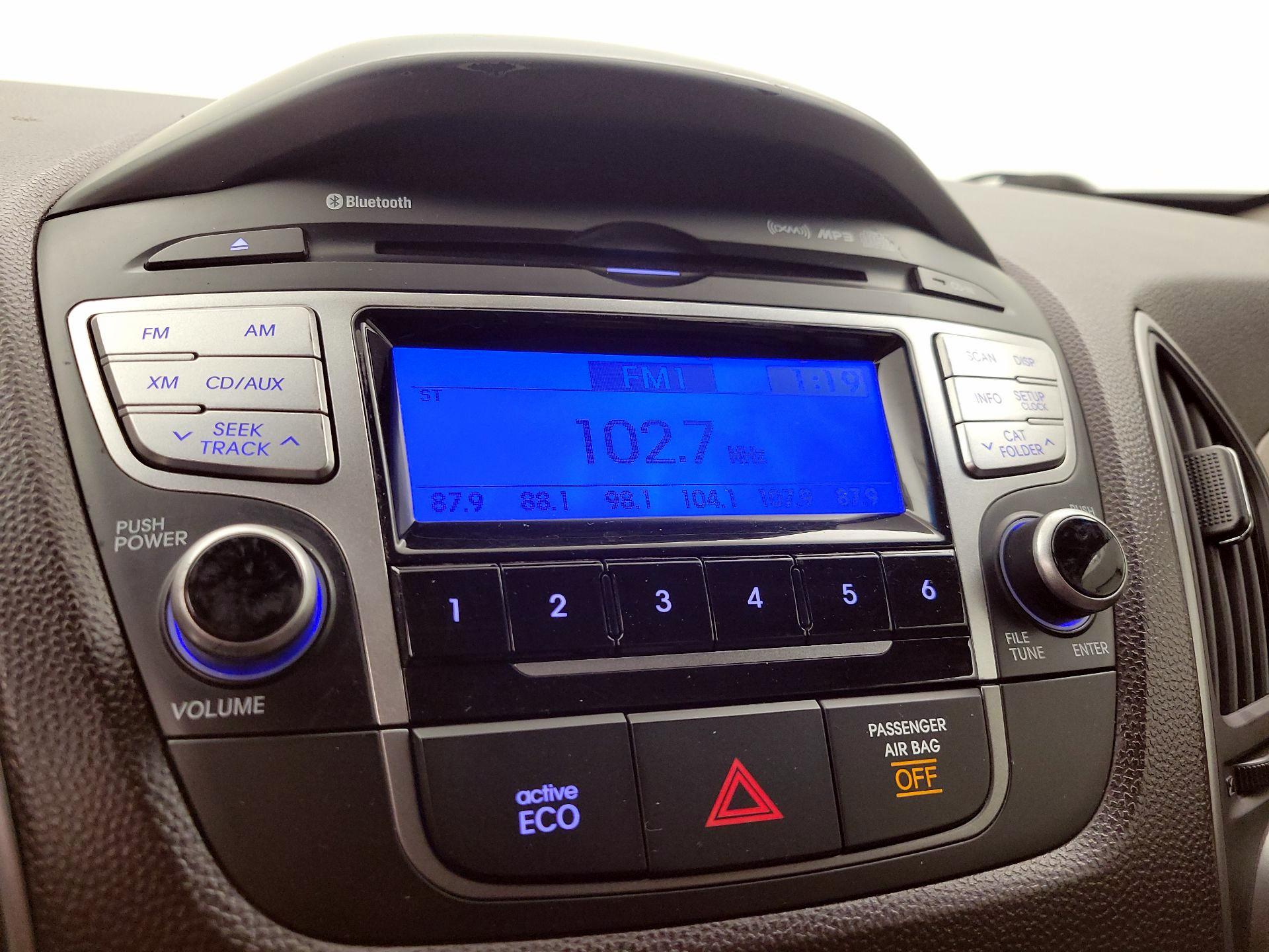 Thumbnail: 2015 Hyundai Tucson - 14