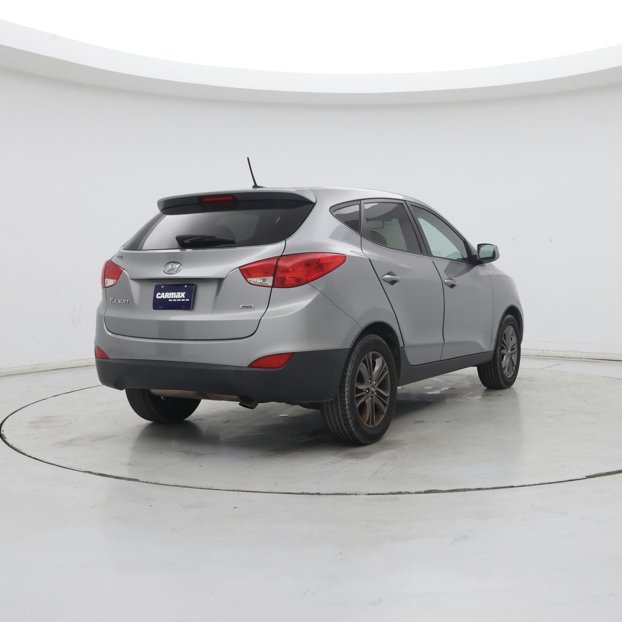 Thumbnail: 2015 Hyundai Tucson - 8