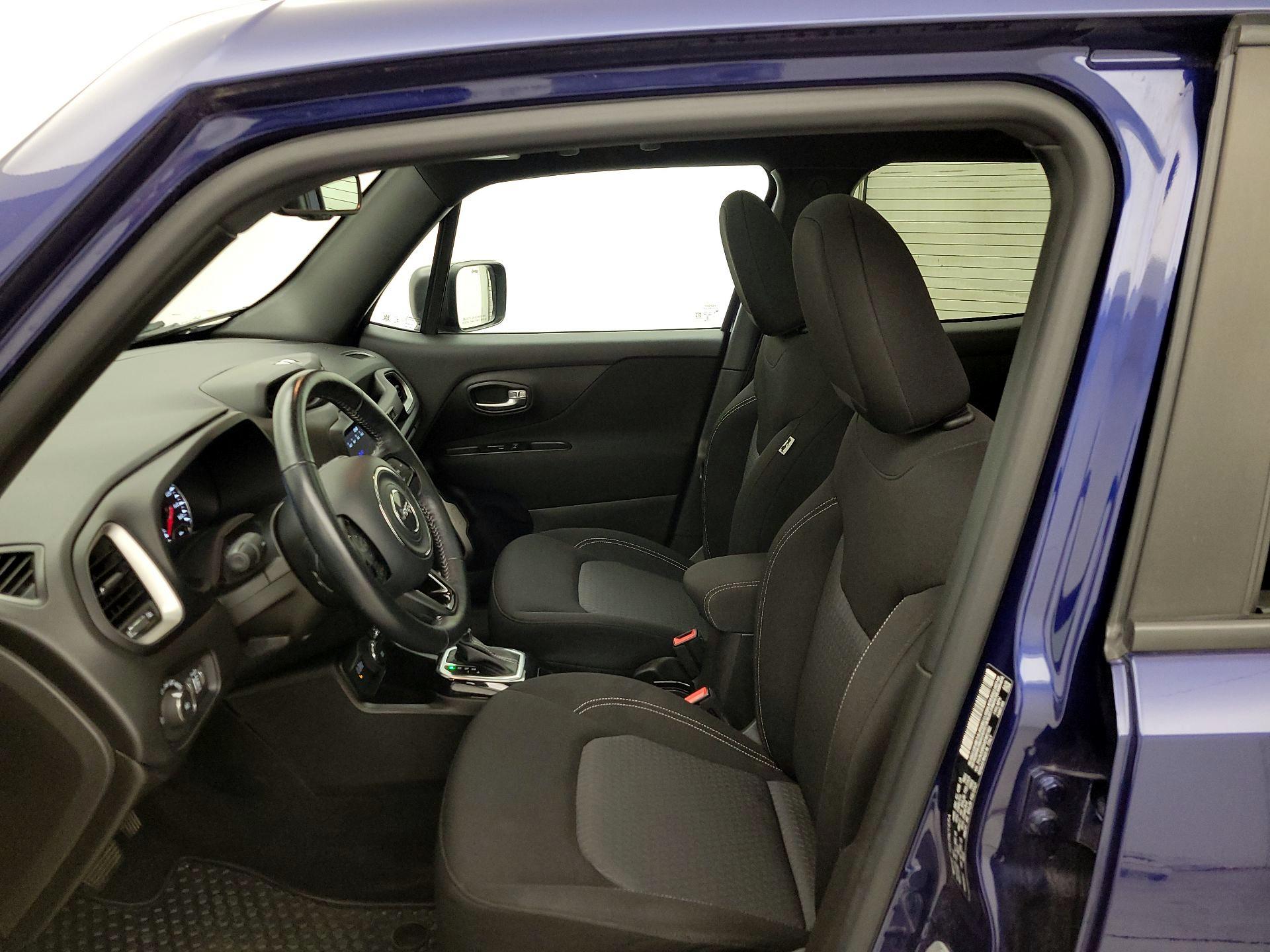 Thumbnail: 2021 Jeep Renegade - 11