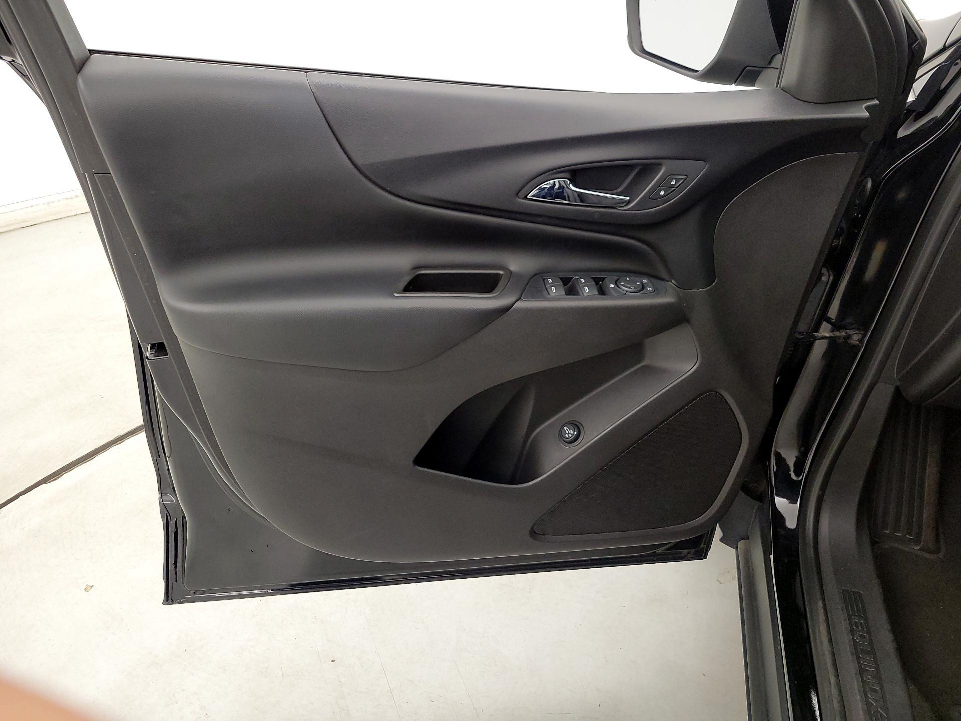 Thumbnail: 2019 Chevrolet Equinox - 12
