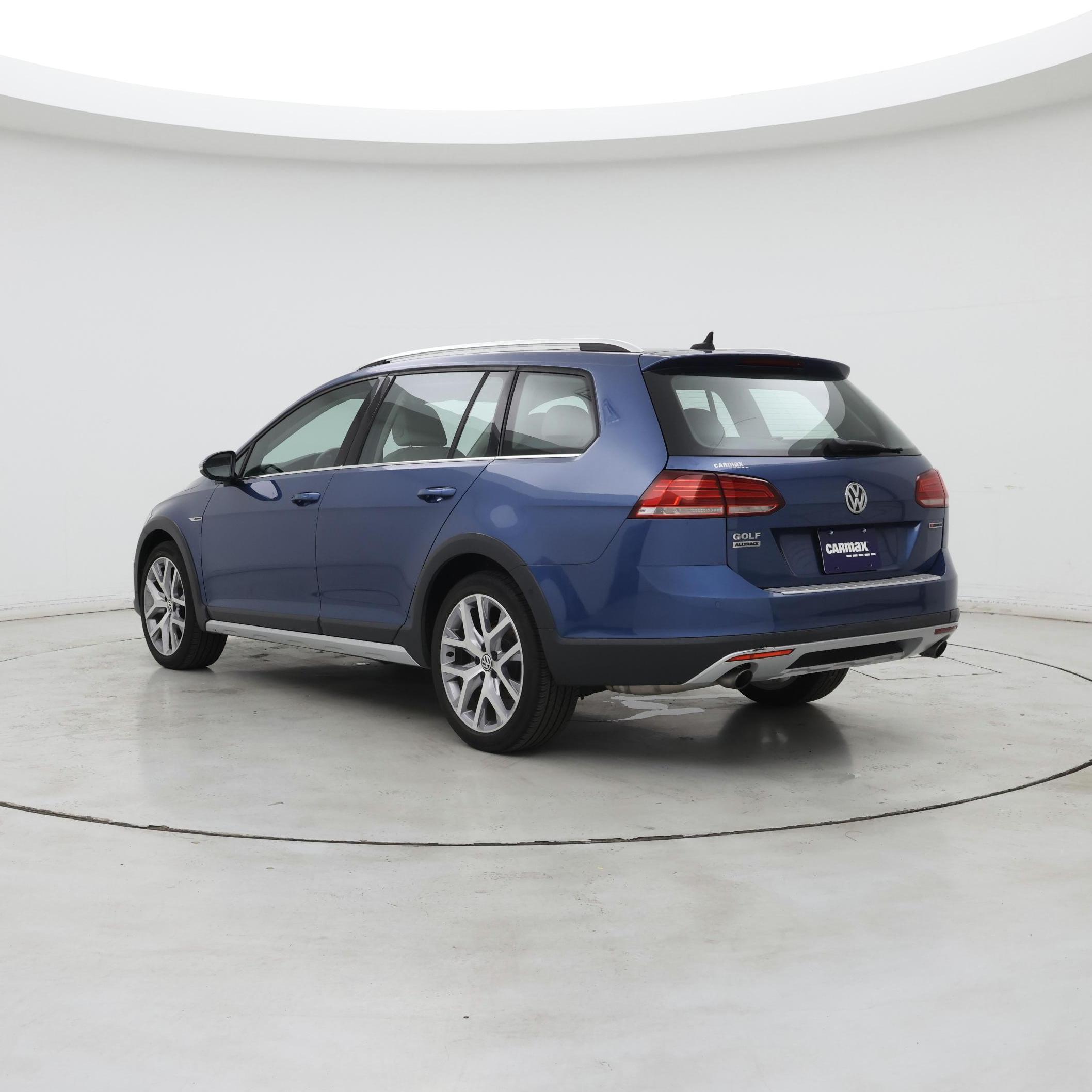 Thumbnail: 2019 Volkswagen Golf - 2