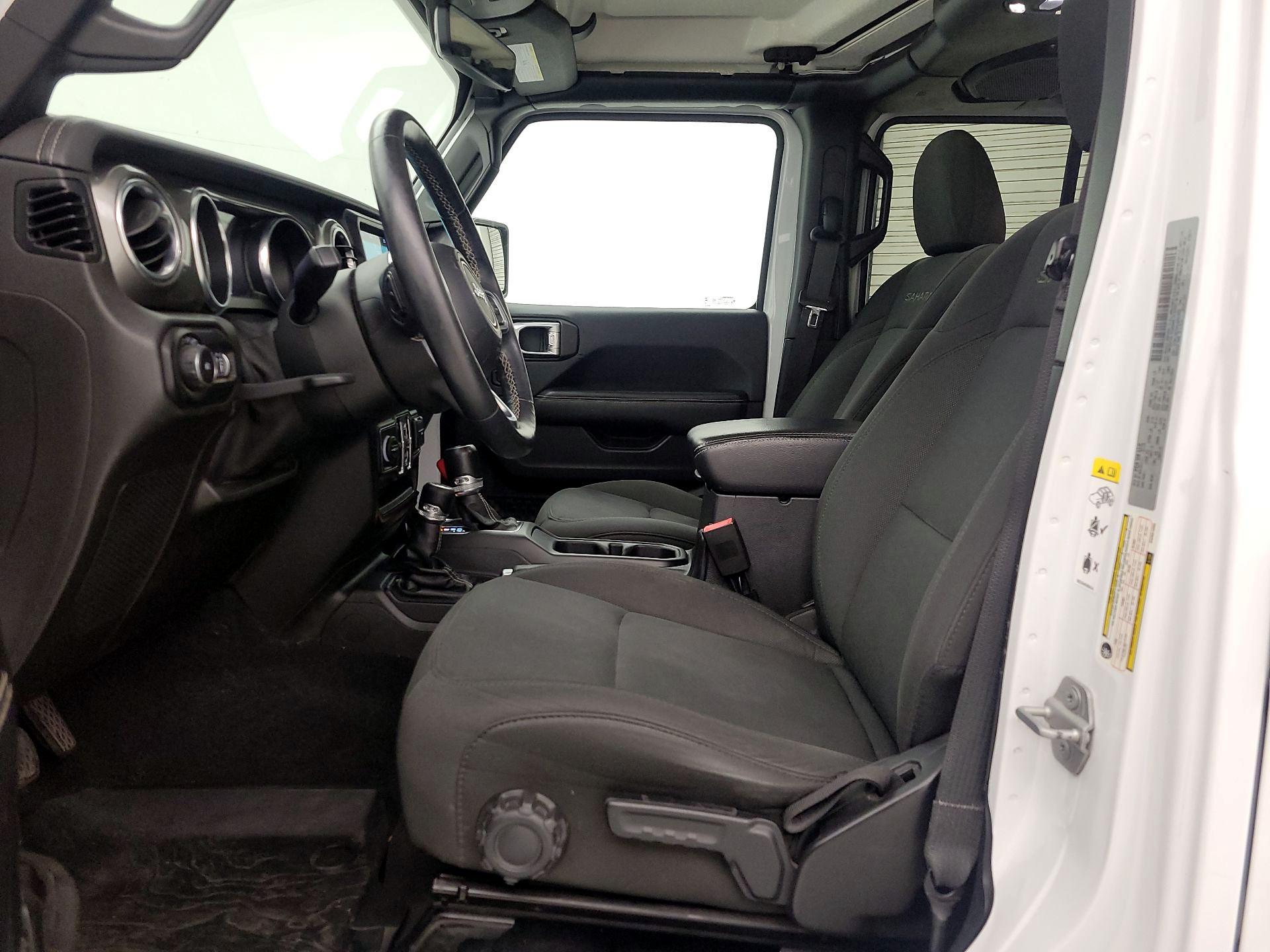 Thumbnail: 2019 Jeep Wrangler - 11