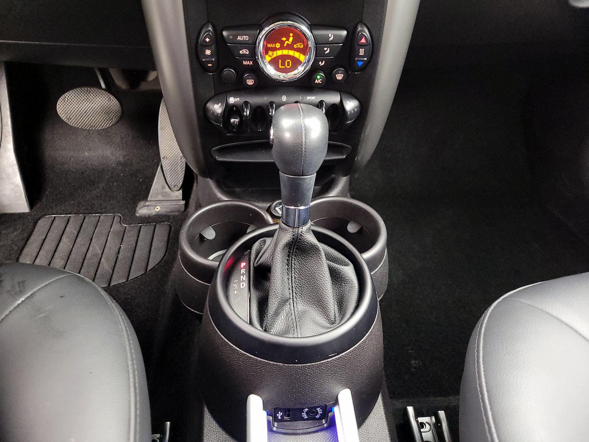 Thumbnail: 2014 MINI Cooper Countryman - 15