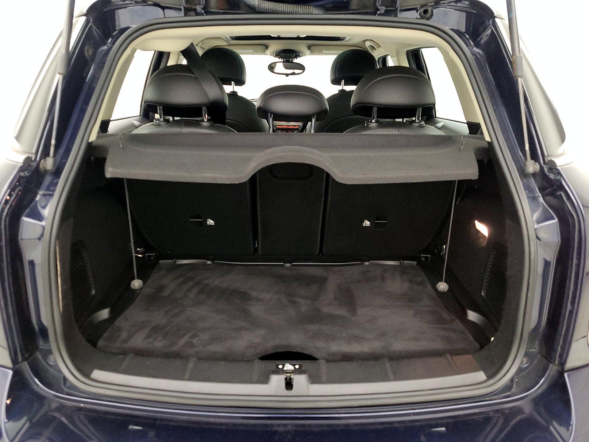 Thumbnail: 2014 MINI Cooper Countryman - 18