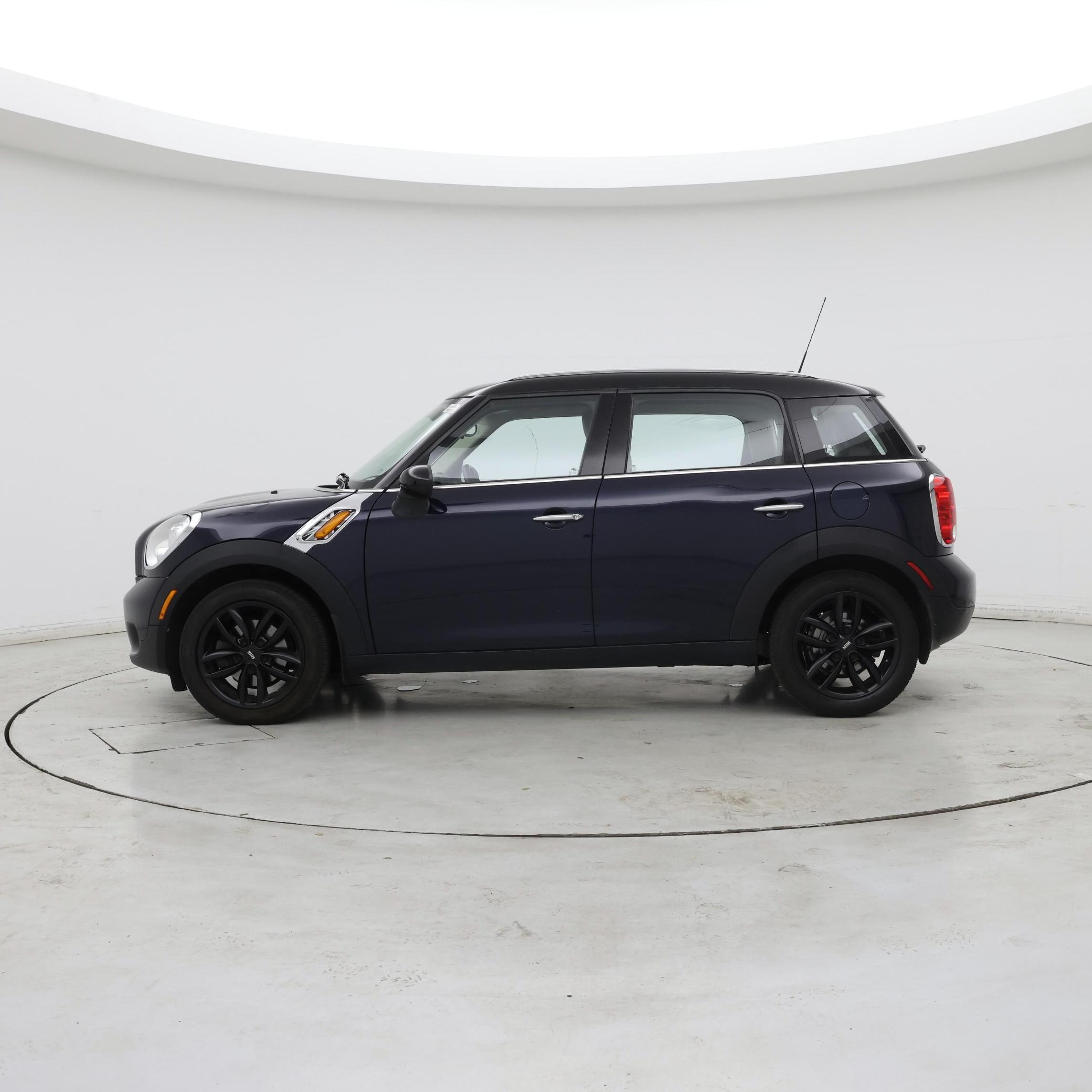 Thumbnail: 2014 MINI Cooper Countryman - 3