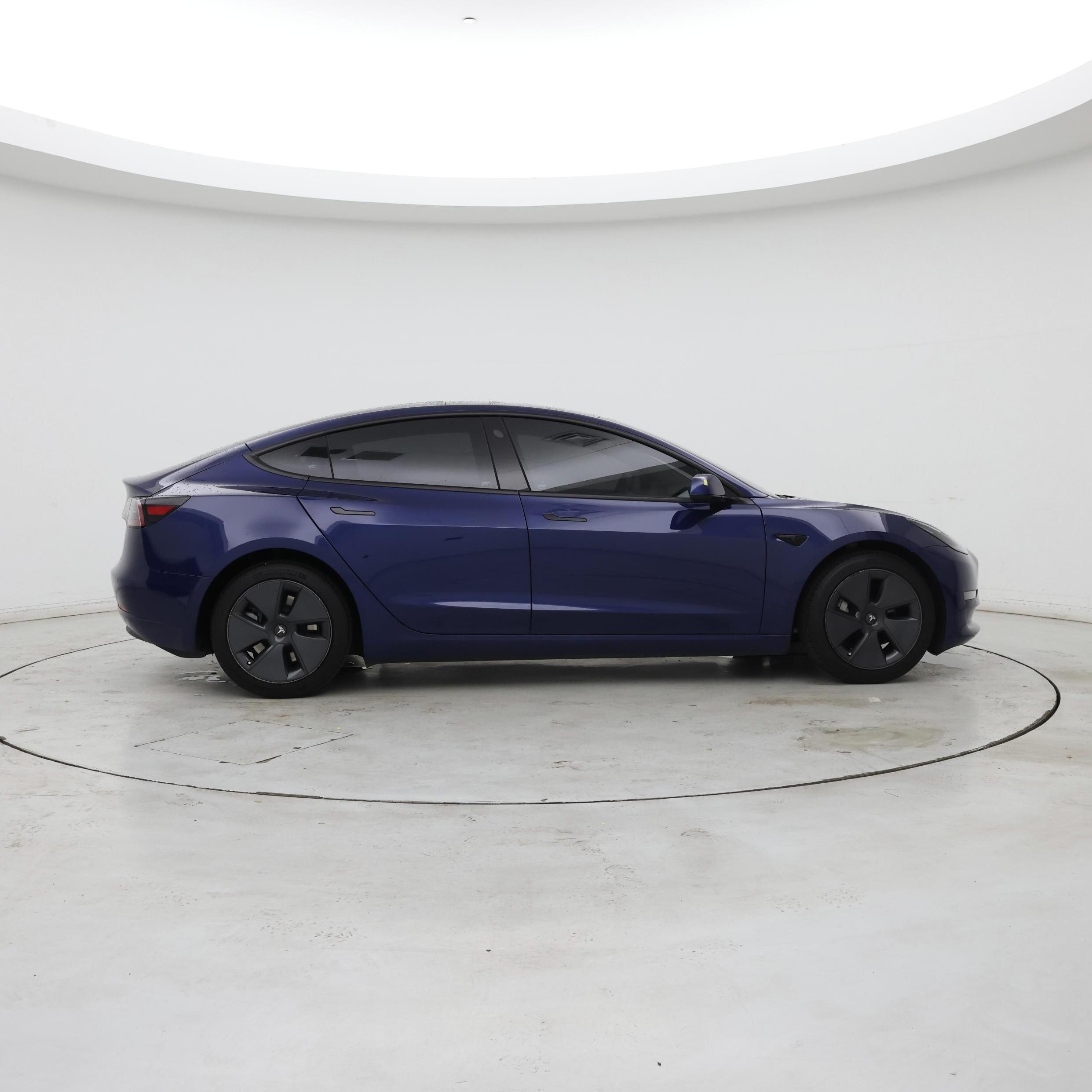 Thumbnail: 2022 Tesla Model 3 - 7