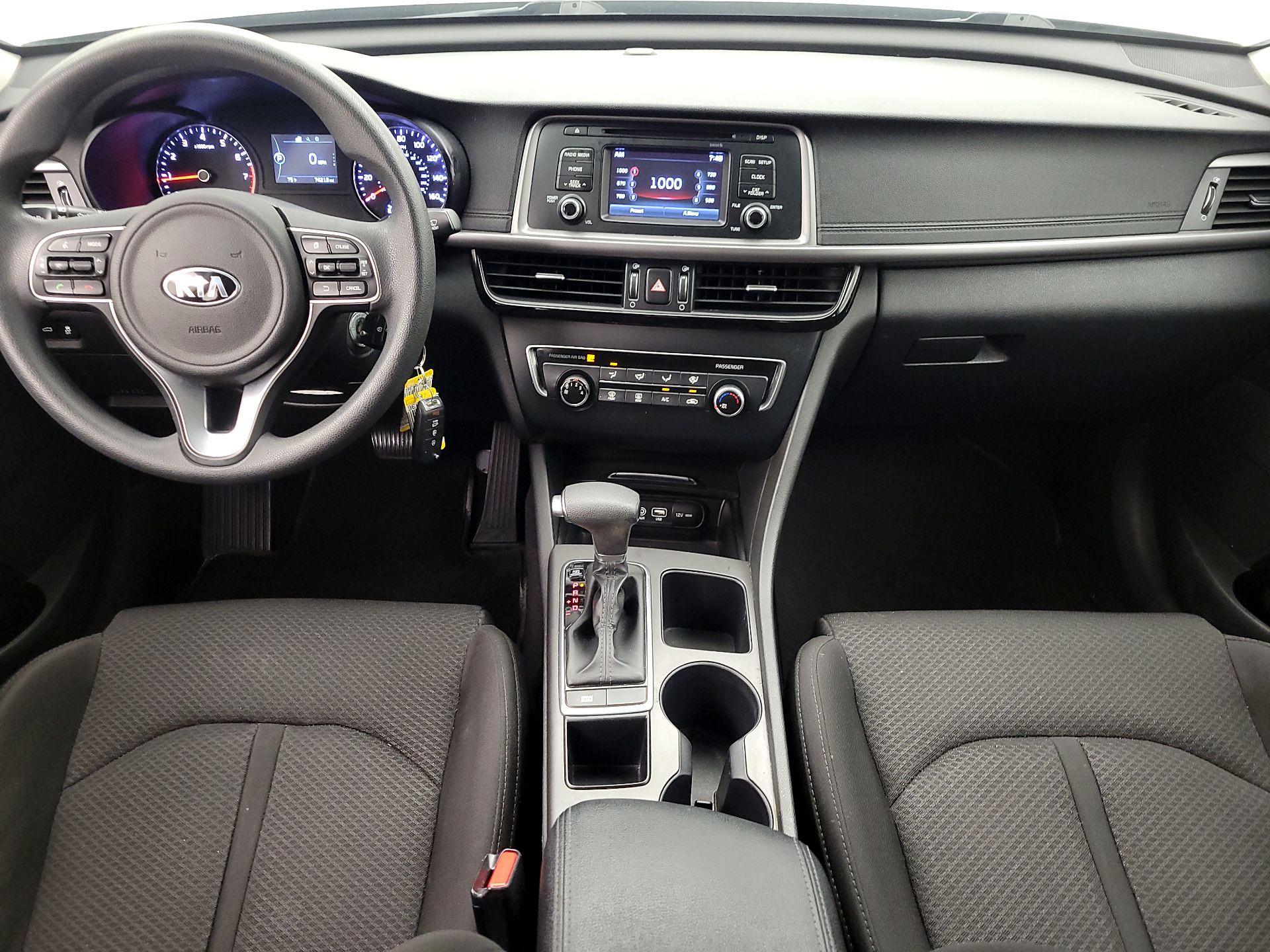 Thumbnail: 2016 Kia Optima - 9