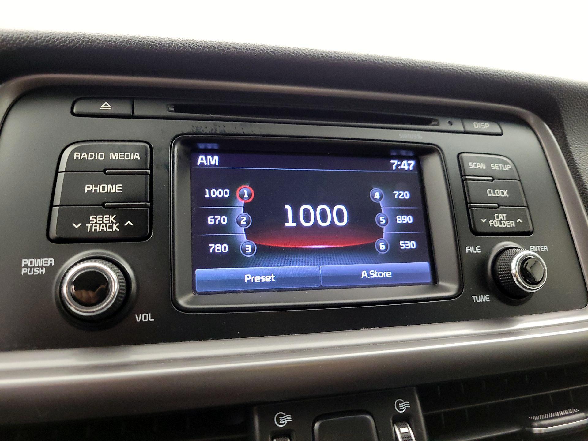 Thumbnail: 2016 Kia Optima - 15