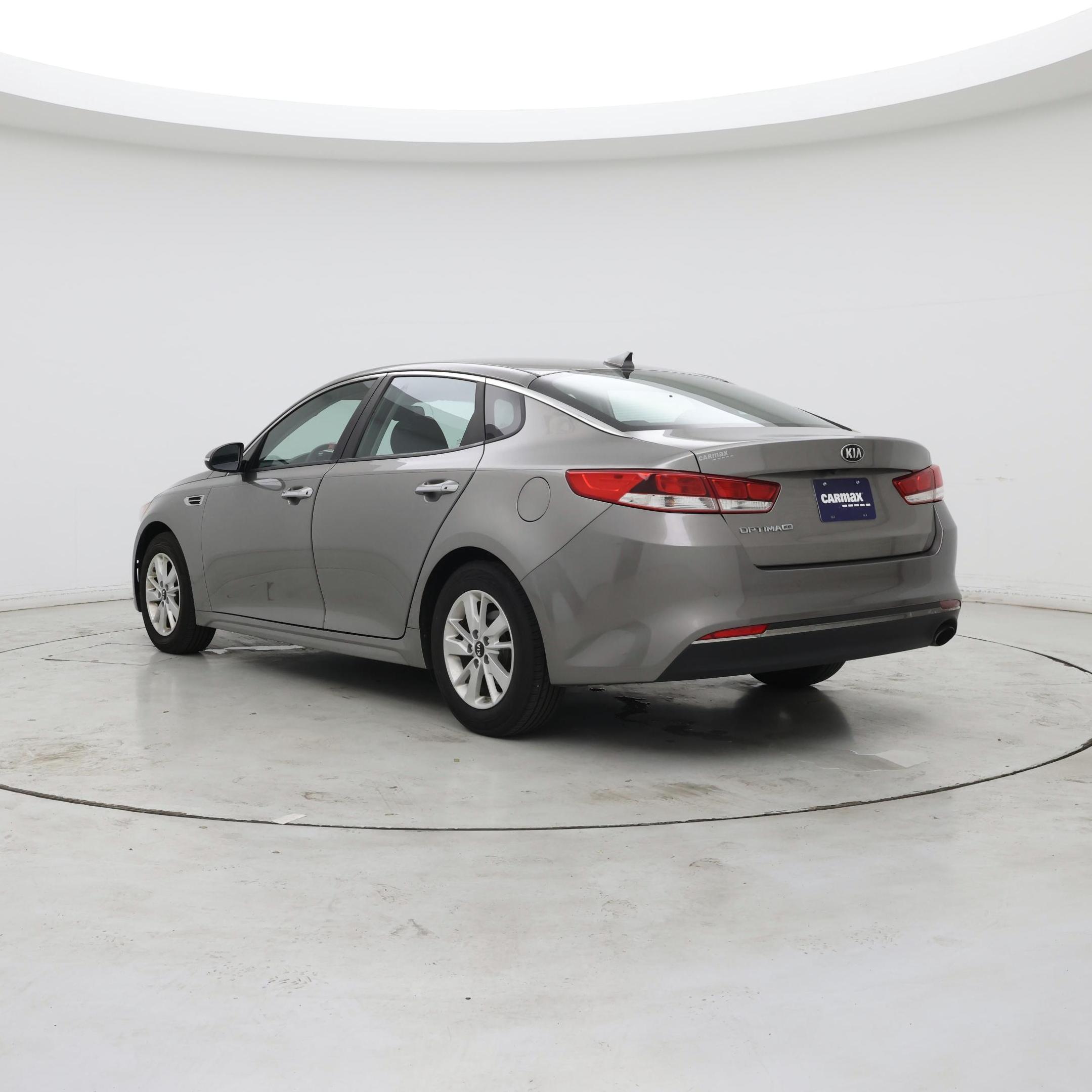 Thumbnail: 2016 Kia Optima - 2