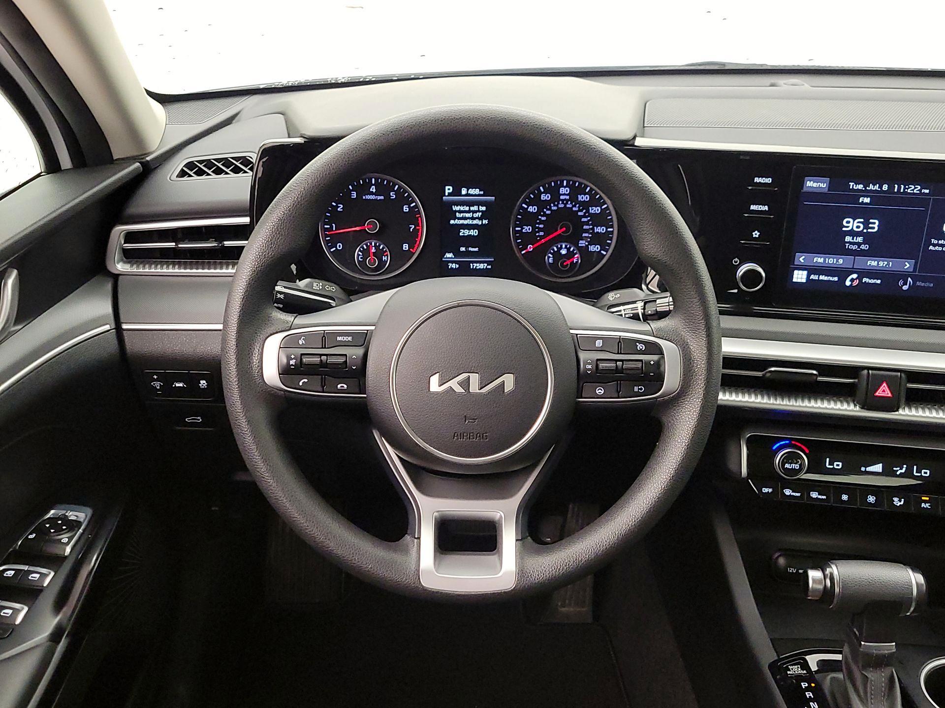 Thumbnail: 2023 Kia K5 - 10