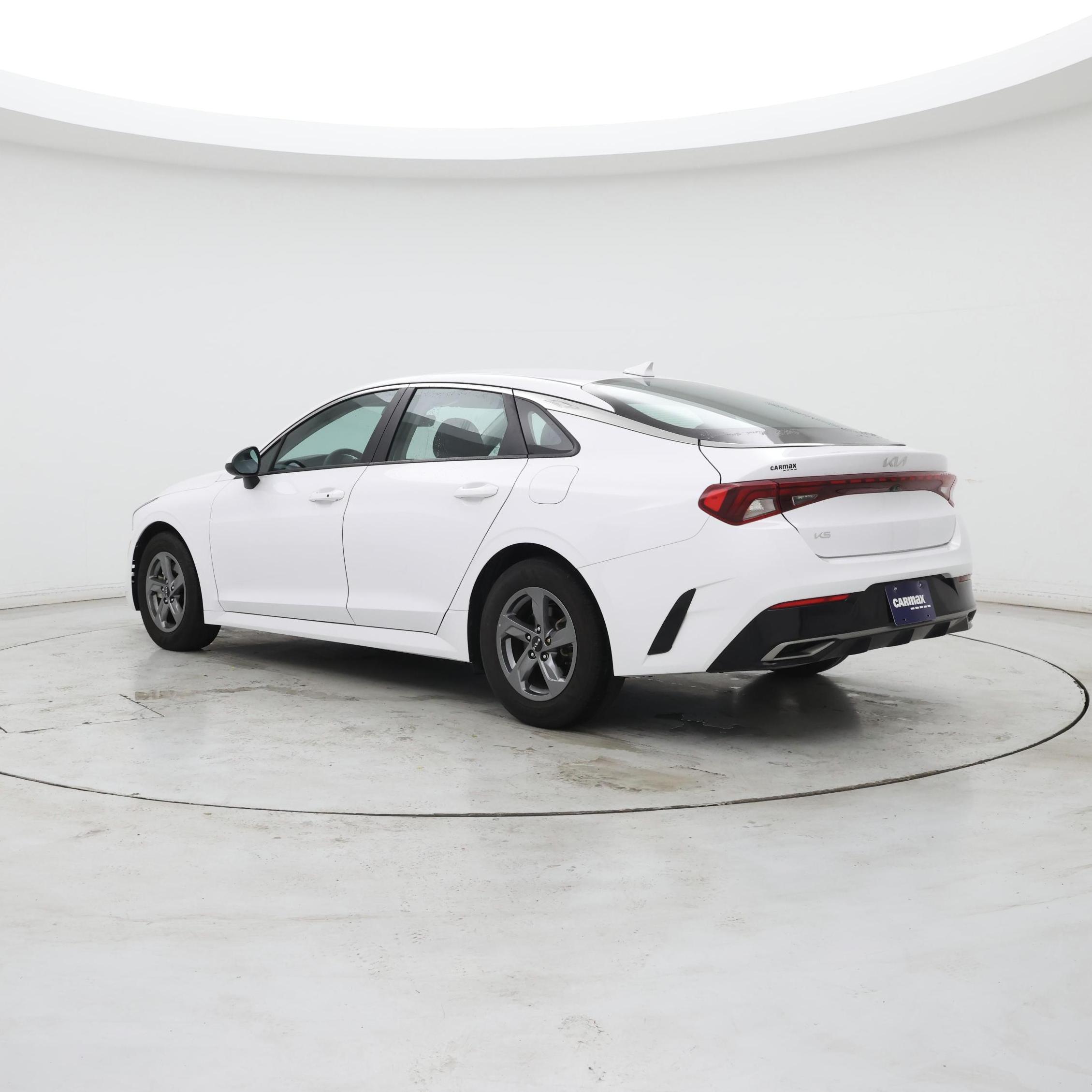Thumbnail: 2023 Kia K5 - 2