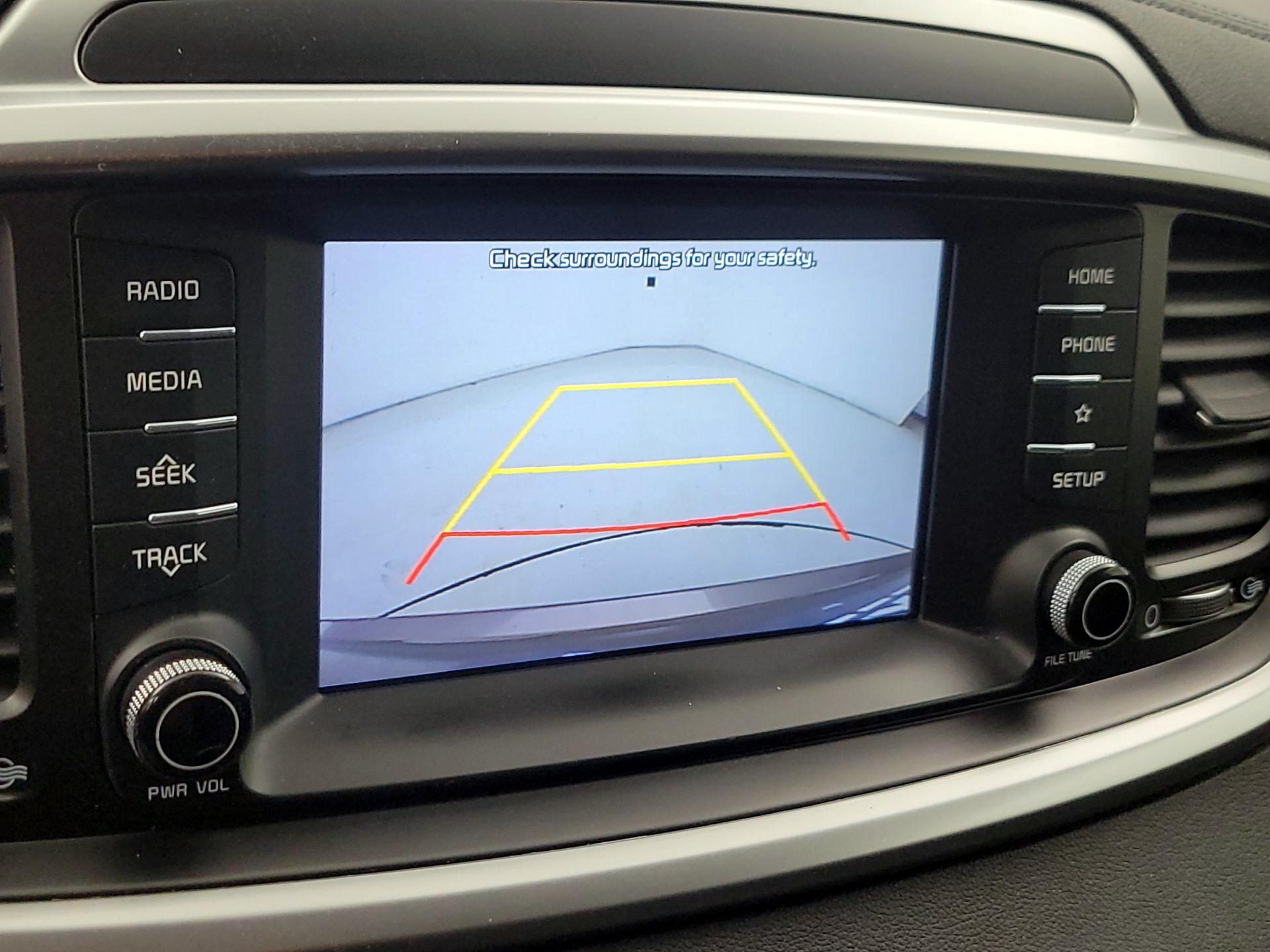 Thumbnail: 2019 Kia Sorento - 14