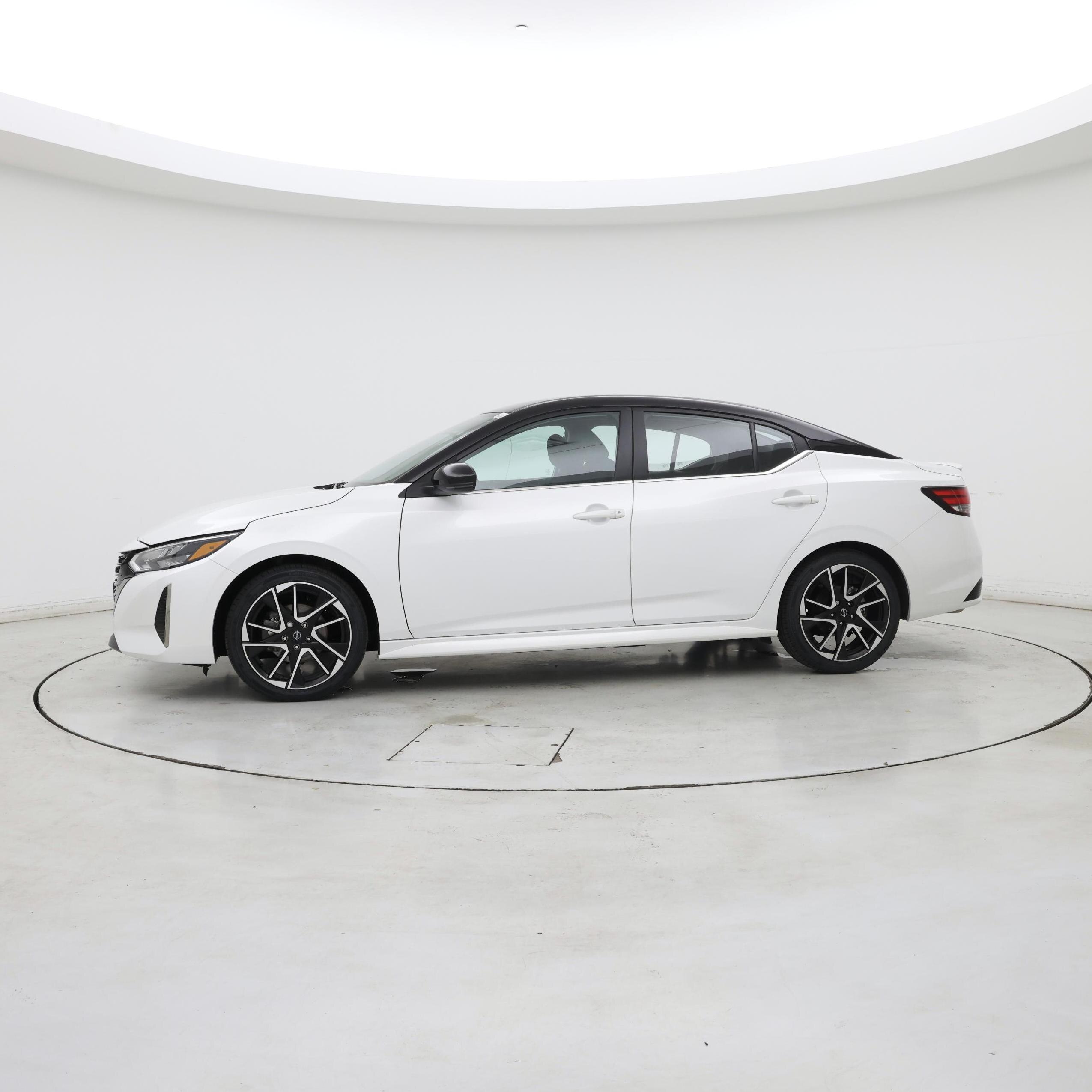 Thumbnail: 2024 Nissan Sentra - 3