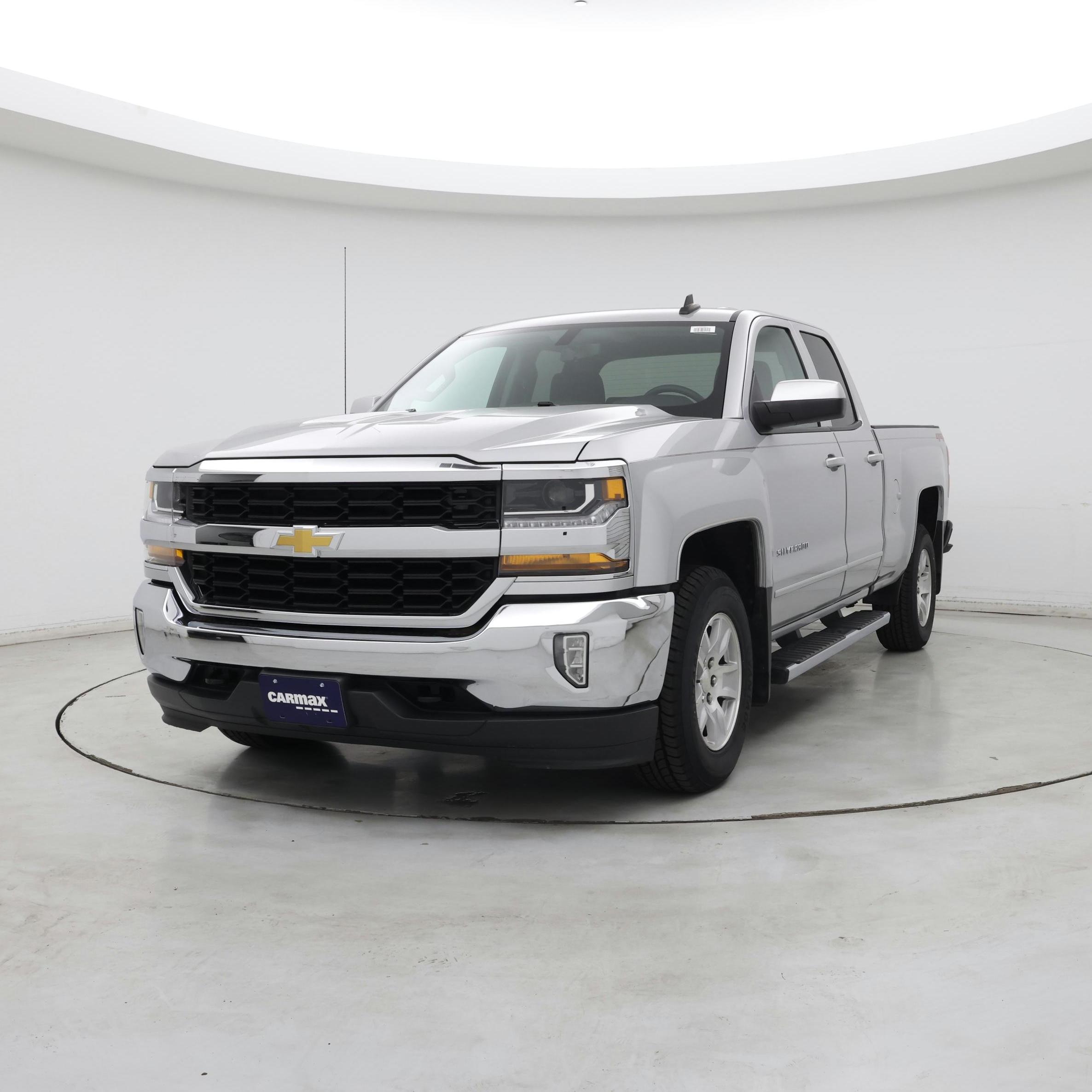 Thumbnail: 2018 Chevrolet Silverado 1500 - 4