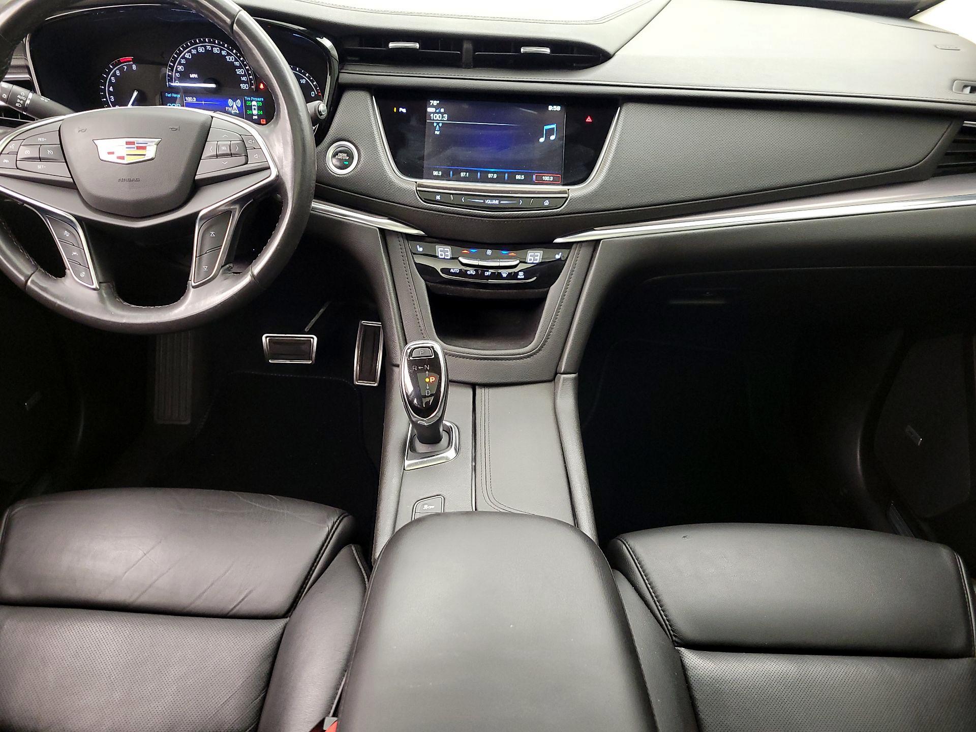 Thumbnail: 2018 Cadillac XT5 - 17