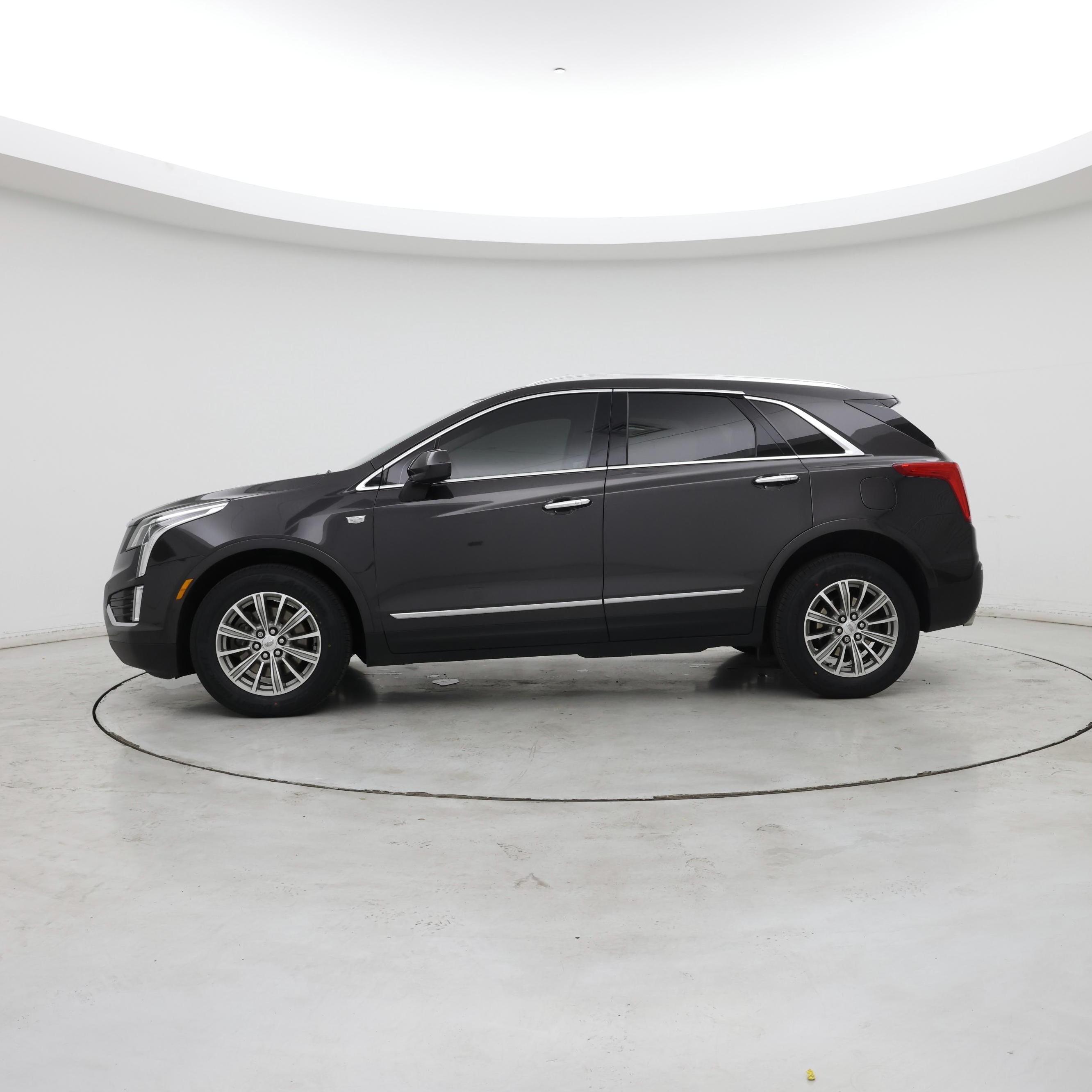 Thumbnail: 2018 Cadillac XT5 - 3