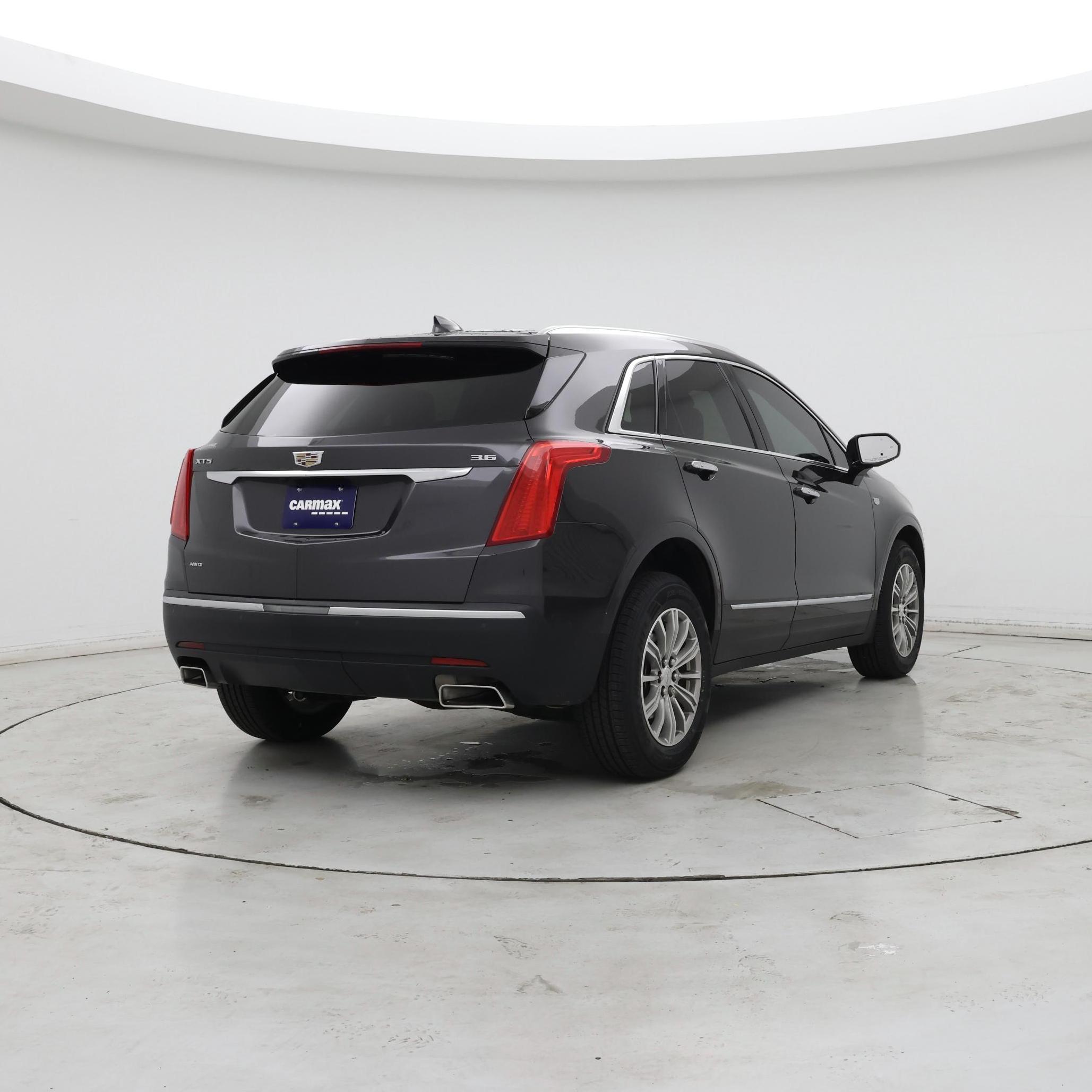 Thumbnail: 2018 Cadillac XT5 - 8